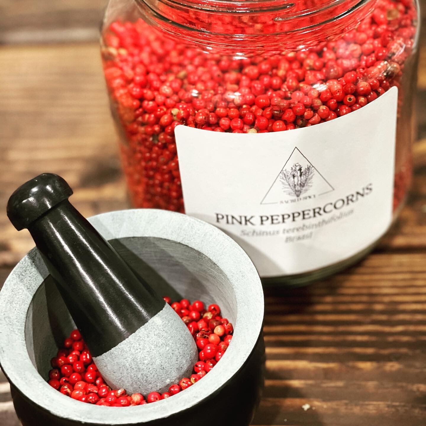 Pink Peppercorns 🌶&hearts;️ Beautiful and add such a unique flavor to every meal.  We often substitute for  Black Peppers in our seasonings 🧂 &hearts;️.

Pink Peppercorns are similar in flavor to black pepper but highly fruity. They are often used 