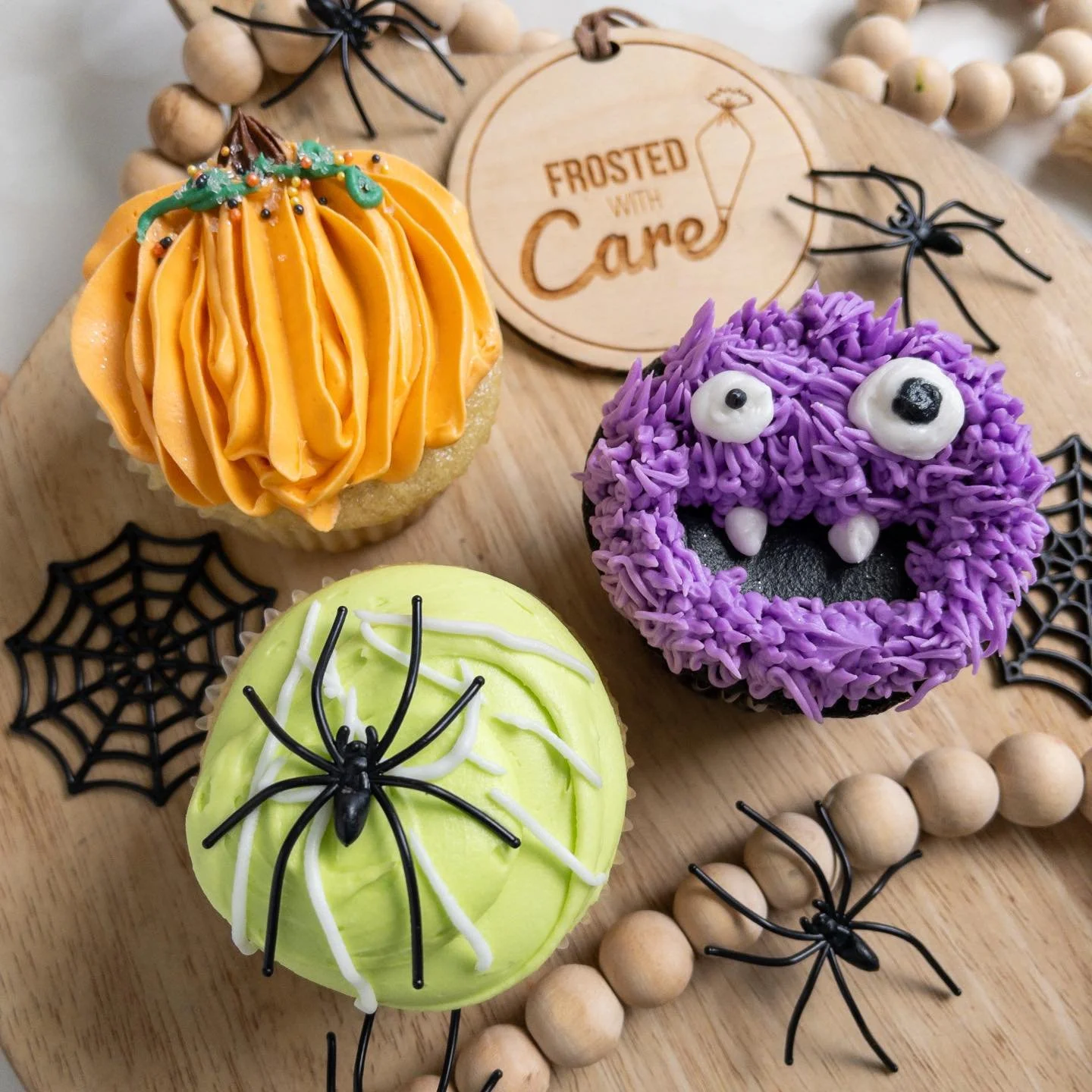 Alright, I wasn&rsquo;t able to get a lot done, and maybe I&rsquo;ll try and get more done this week, but for now, I have 9 sets of these cupcakes, sold as 6-packs, 3 vanilla, 3 chocolate, 2 cupcakes of each design shown per set. I only have these av