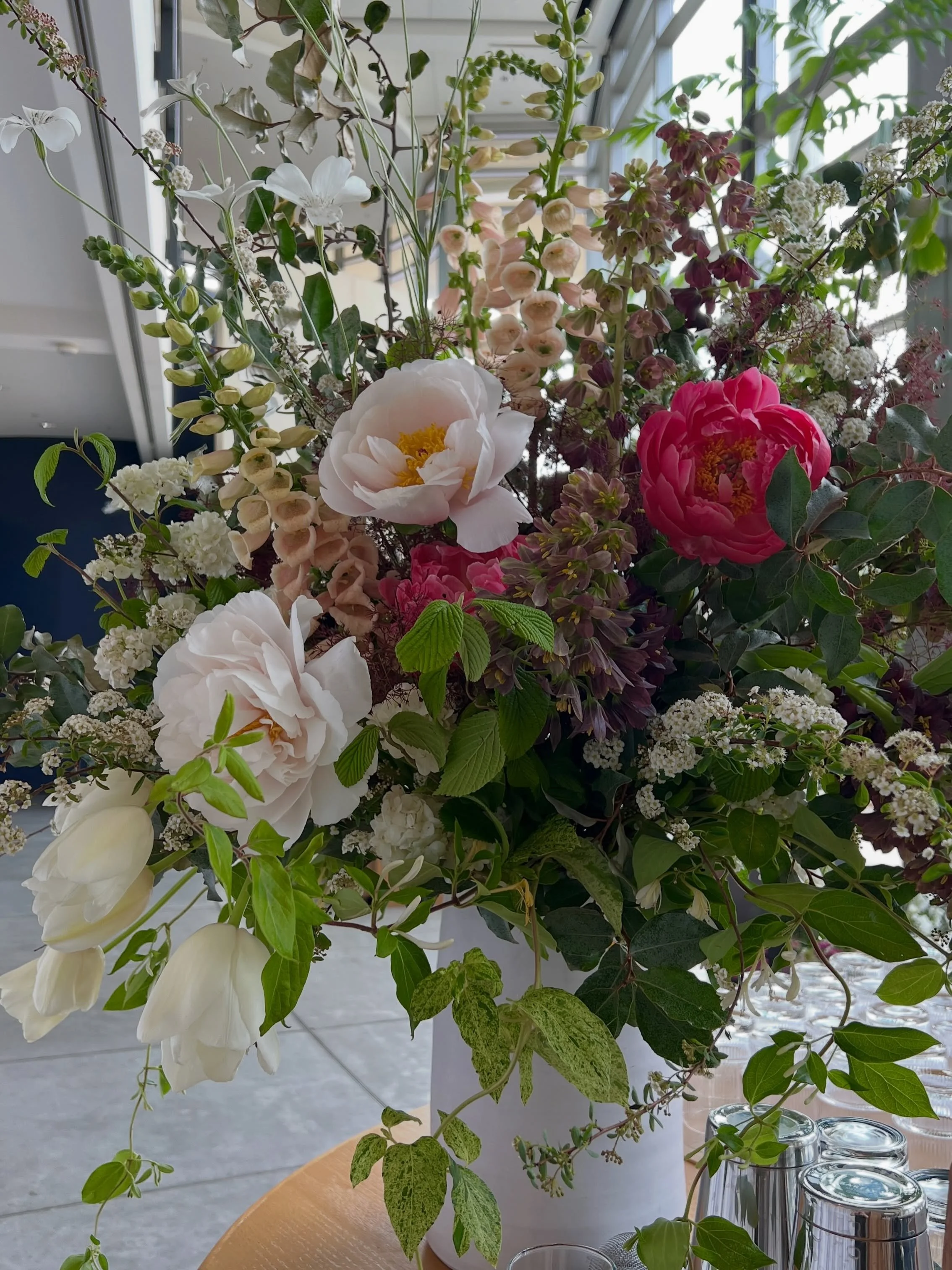 bar for L + H with all the prettiest spring things