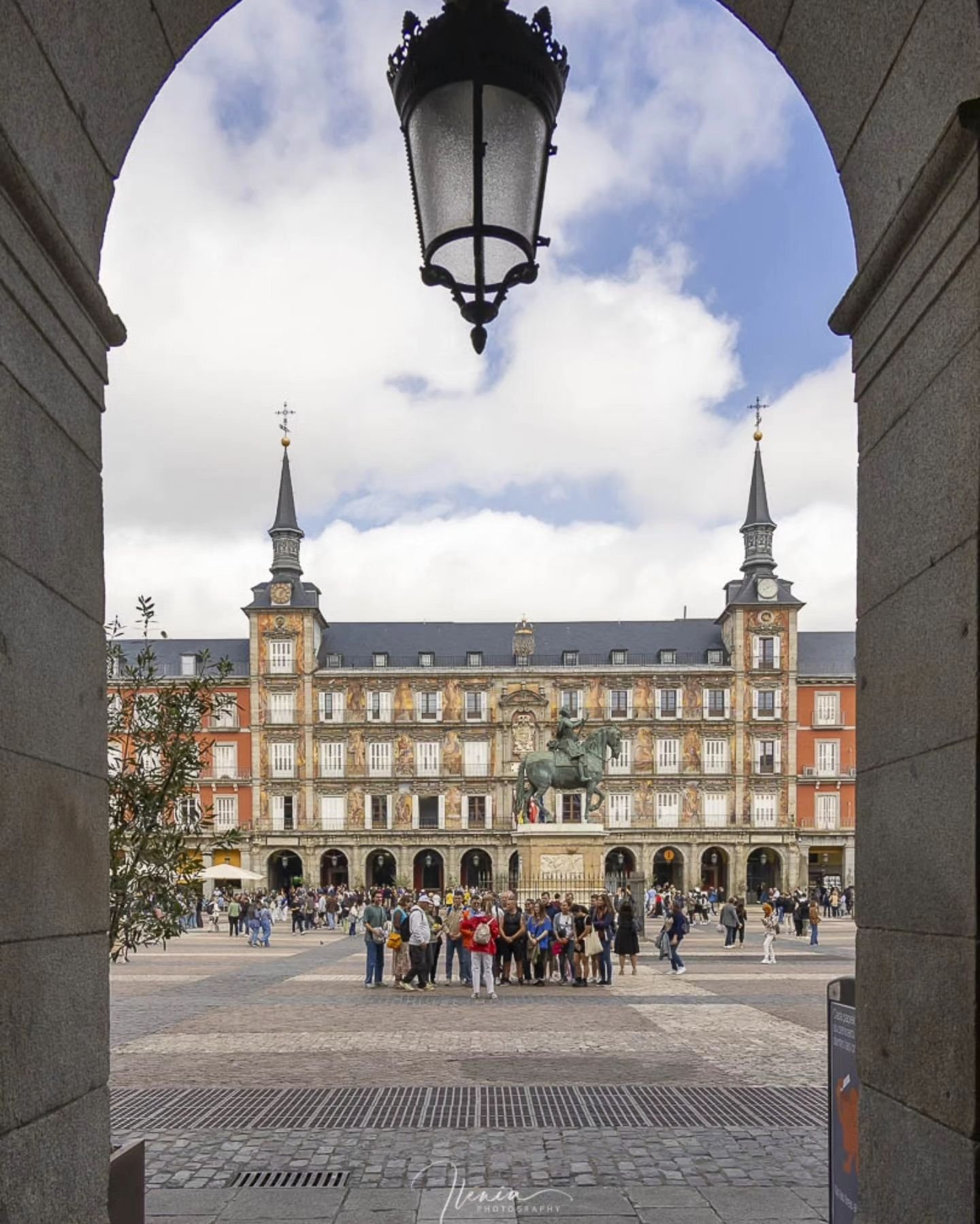 .
A few images from Plaza Mayor, Madrid. It is a public square surrounded by residential buildings, and restaurants and stores in the lower level of the plaza. There's a statue in the middle where a lot of tourists gather for photos. I was so happy t
