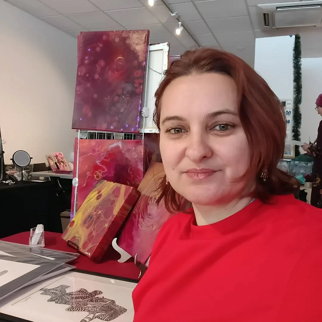 Come see us at the Bazaar Bazaar Holiday Market, hosted by @articulemtl , today and tomorrow between noon and 6:00pm!!! 

6282 St-Hubert, Montreal

#holidaymarket #artistlife #artistsinmontreal #artforcollectors #abstractartwork #inkartwork #articule