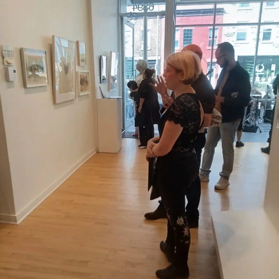 Quick stop at  the opening reception  Art sur papier at Galleria Erga last Saturday, to see some artists  friends and their amazing artworks.

 If you missed the vernissage, you can still see the exhibition until June 14.

#artsurpapier, #artevent #a