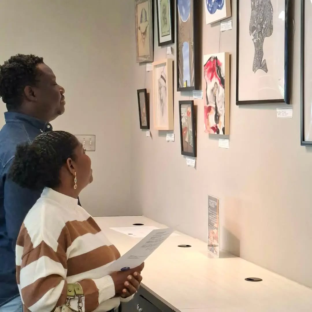 A few moments from the DIVERSION vernissage, organized by @espacedexpressions .

I wasn't able to be there in person, but I'm grateful to the curator and fellow artists for sharing these photos with me. ❤️ 

It feels wonderful to be part of such a wa
