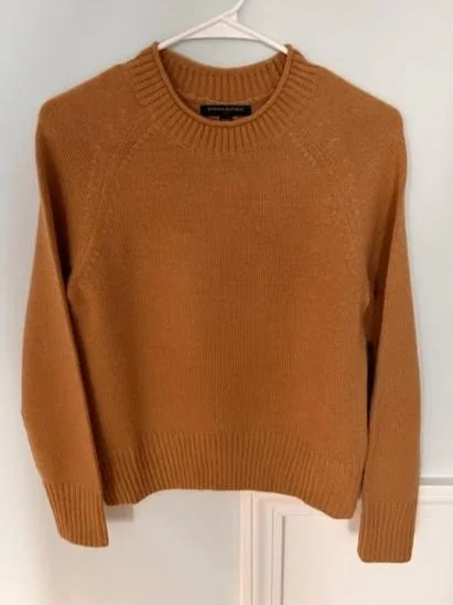 Essential Pullover Sweater (BR Factory)