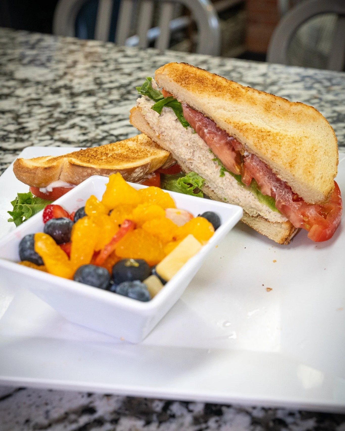 Classic, comforting, and made fresh in-house!
Our Chick&rsquo;n Salad is served with lettuce, tomato, and mayo on your choice of toast,ca timeless favorite that always hits the spot.