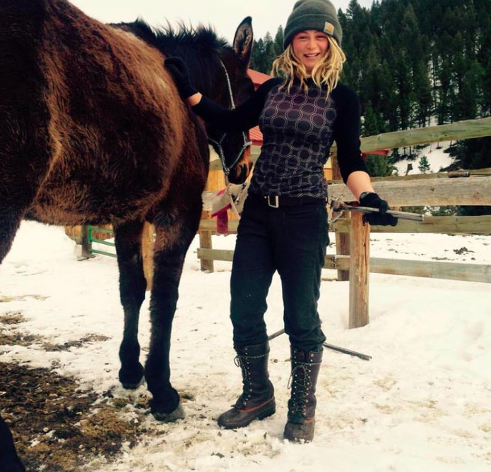 GUIDE OF THE MONTH: SADIE GROSSBAUM