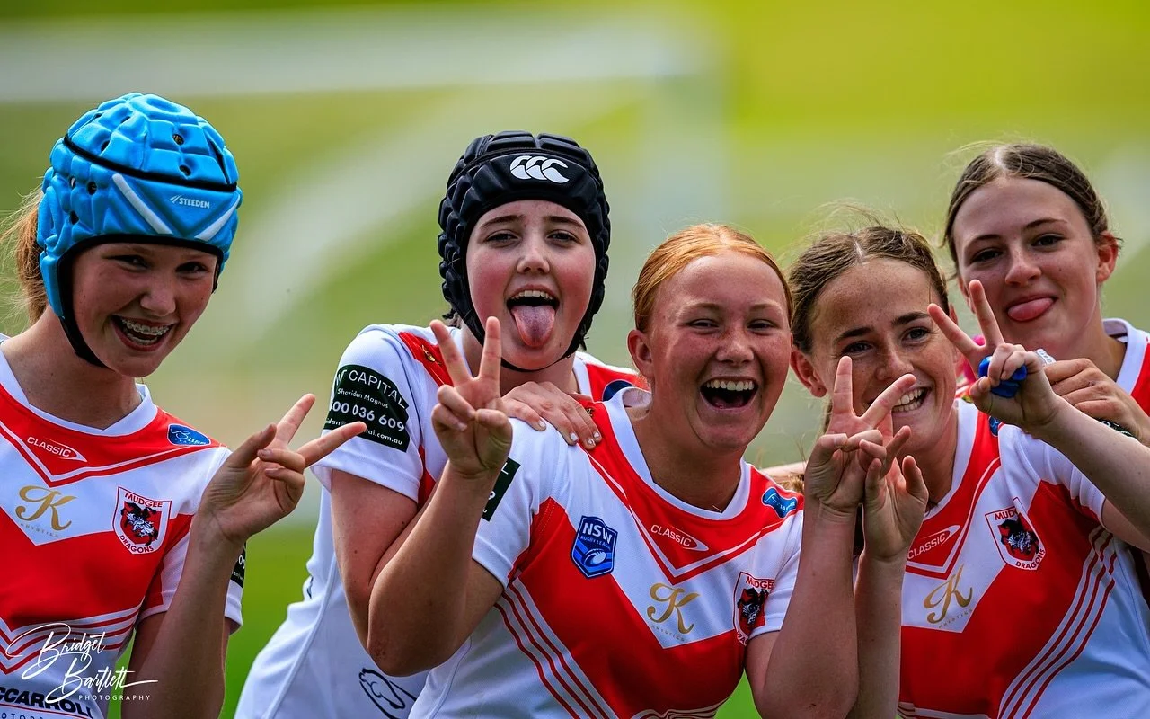 📸 Fun Around the Grounds ✨

I know some of you have been waiting all week for these photos &mdash; and here they are! From big smiles to funny moments, these shots capture all the fun off the field during Saturday&rsquo;s women&rsquo;s rugby league 