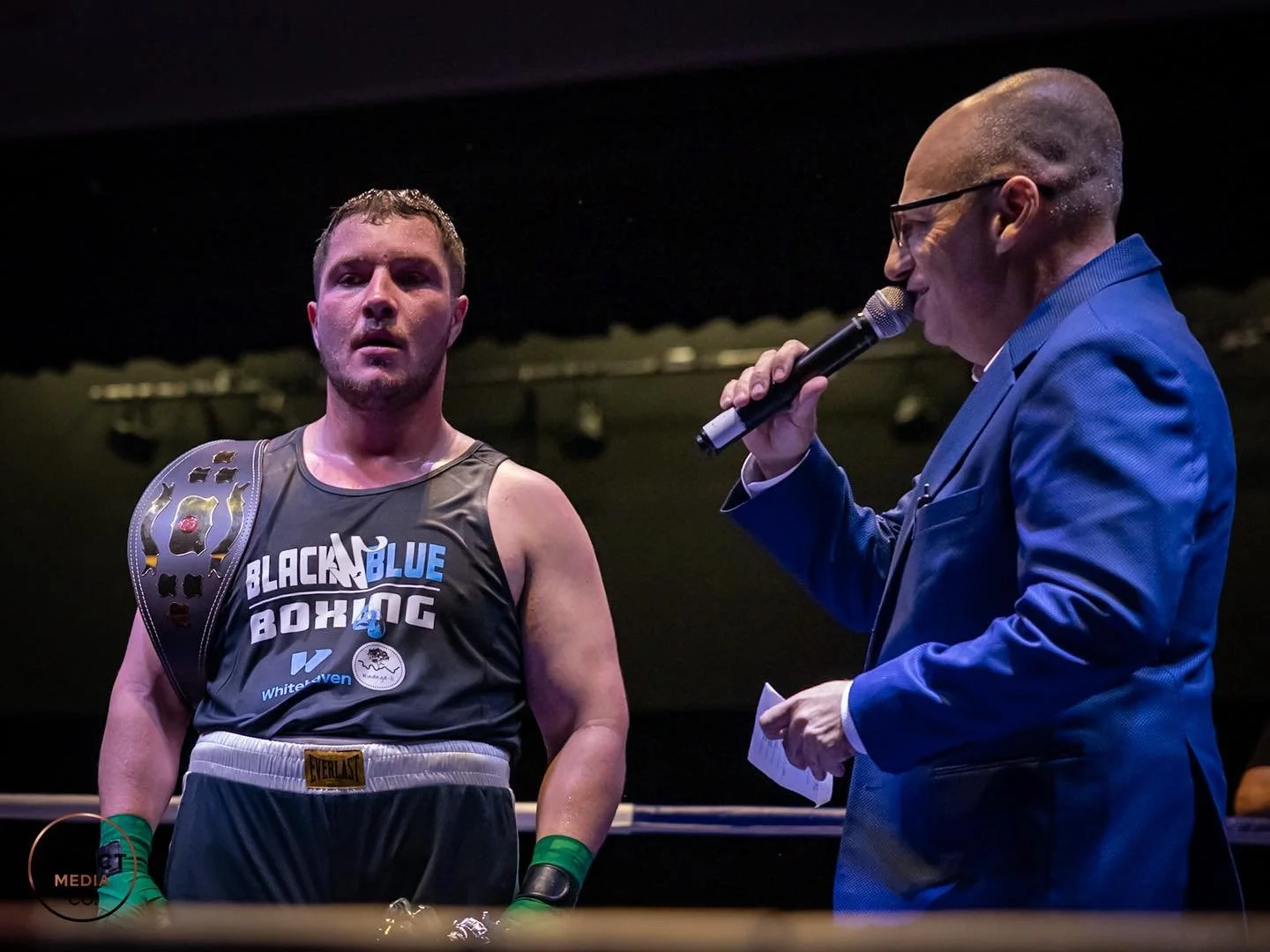 🥊💥📸 Wrapping up my coverage of the fights from Bad Intentions 10 in Gunnedah with this awesome amateur bout between Shawn Hanslow (fighting out of BlacknBlue Boxing Gym, Gunnedah) and Fale Paulo (Karnivore Kickboxing, Sydney). 👊 Both fighters put