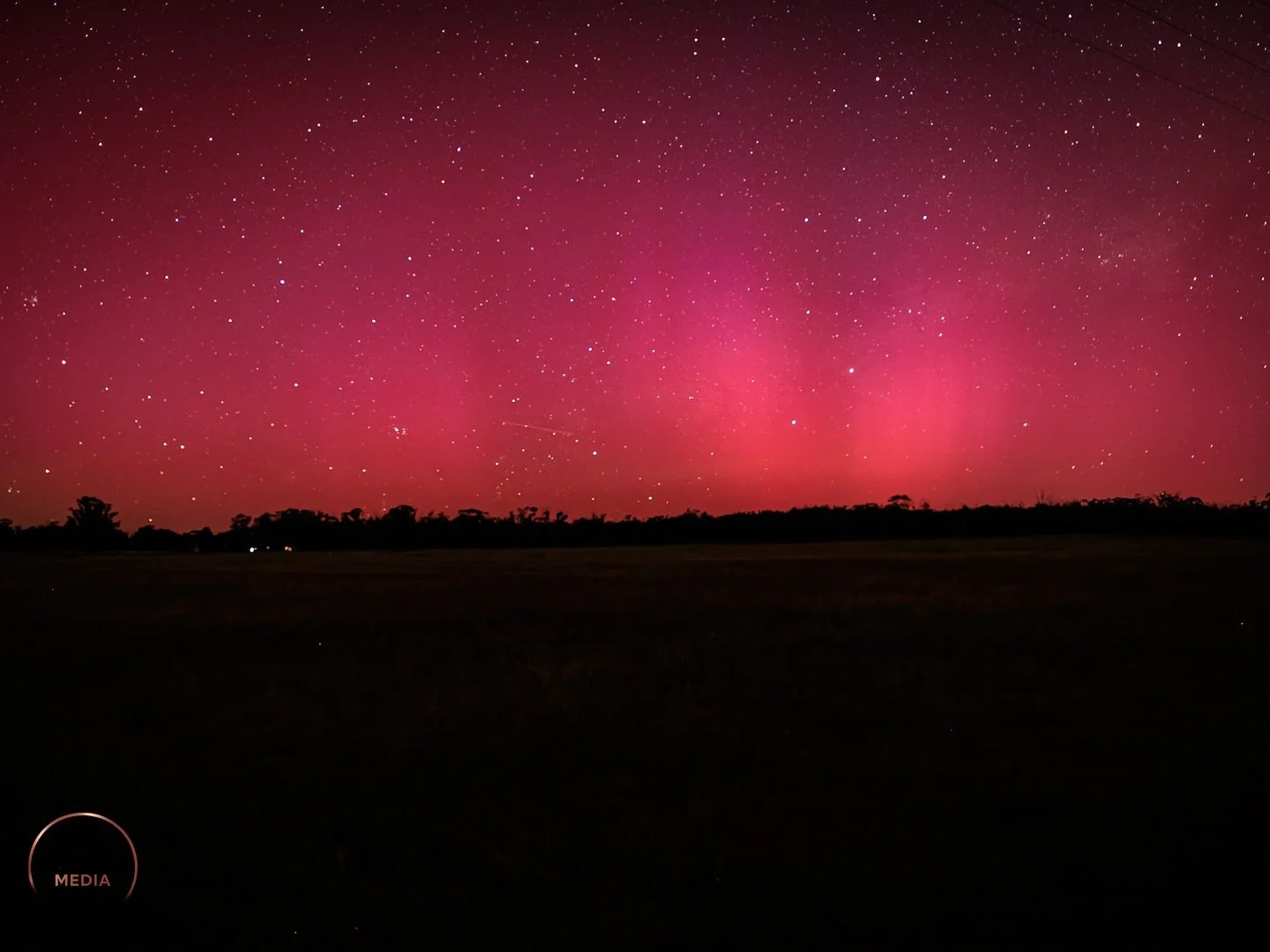 Spotted the aurora in Dubbo last night and managed to snap a few photos. 🌌 Just happy I went out for drive with my camera. 💜

#AuroraAustralis #SouthernLights #DubboNights #AstroPhotography #AustralianPhotographer #NightSkyVibes #VisualWanderlust #