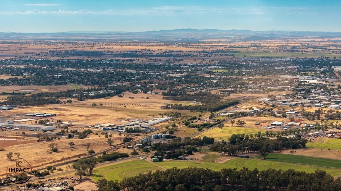 From Gunnedah to Dubbo and back &mdash; all from above 🛩️📸
Huge thanks to Wing It Aviation for making this flight (and these views) possible!

We captured:
🏙️ Dubbo City
🏭 Fletchers
🏎️ Go-Kart Track
🔭 Siding Spring Observatory
🏠 Coonabarabran 
