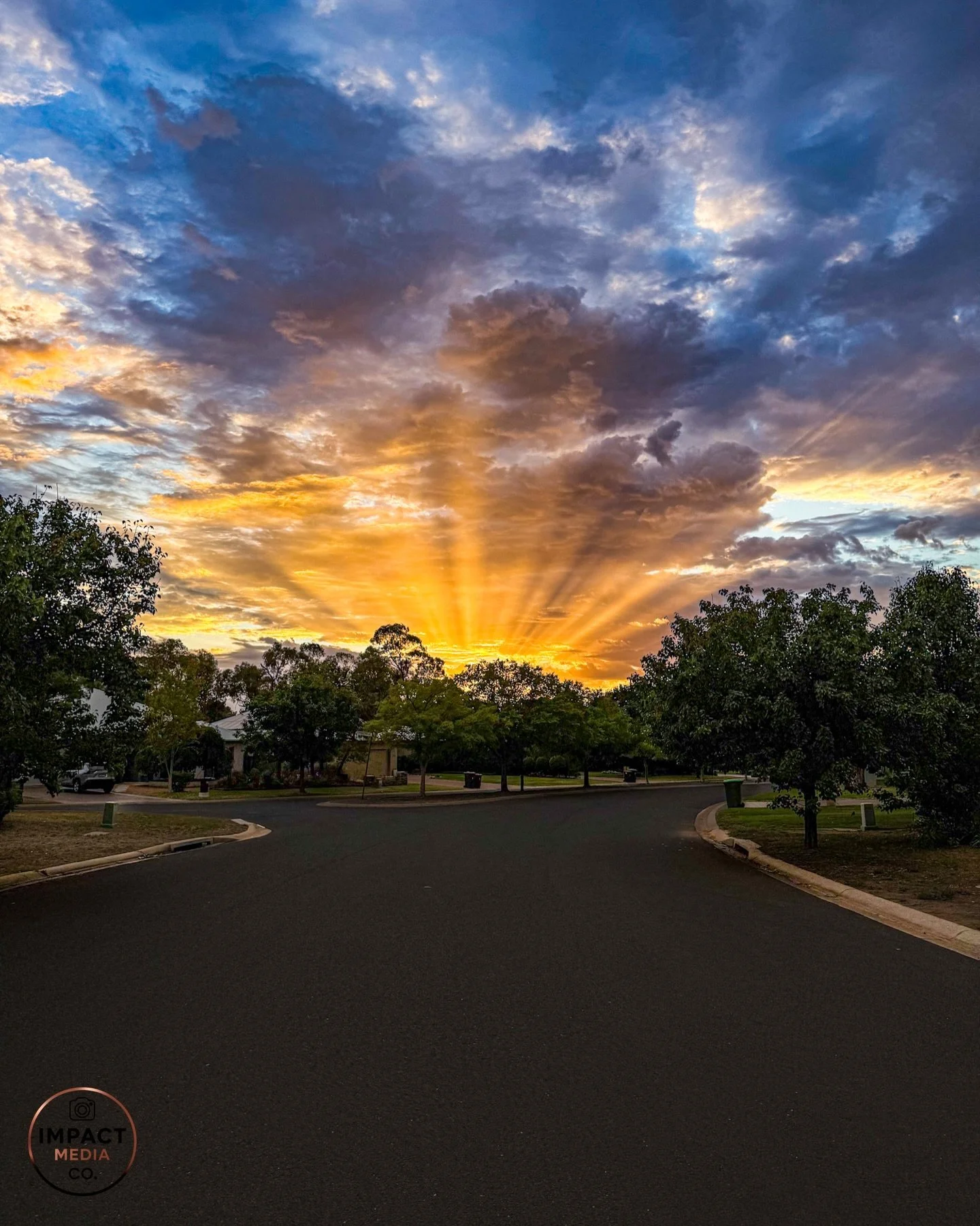 It&rsquo;s the little things in life. What a sunrise!

Have you got a favourite photo of the sun &mdash; sunrise or sunset. Drop your photo in the comments. 

#sun #sunrise #photographer #impactmediaco #landscape