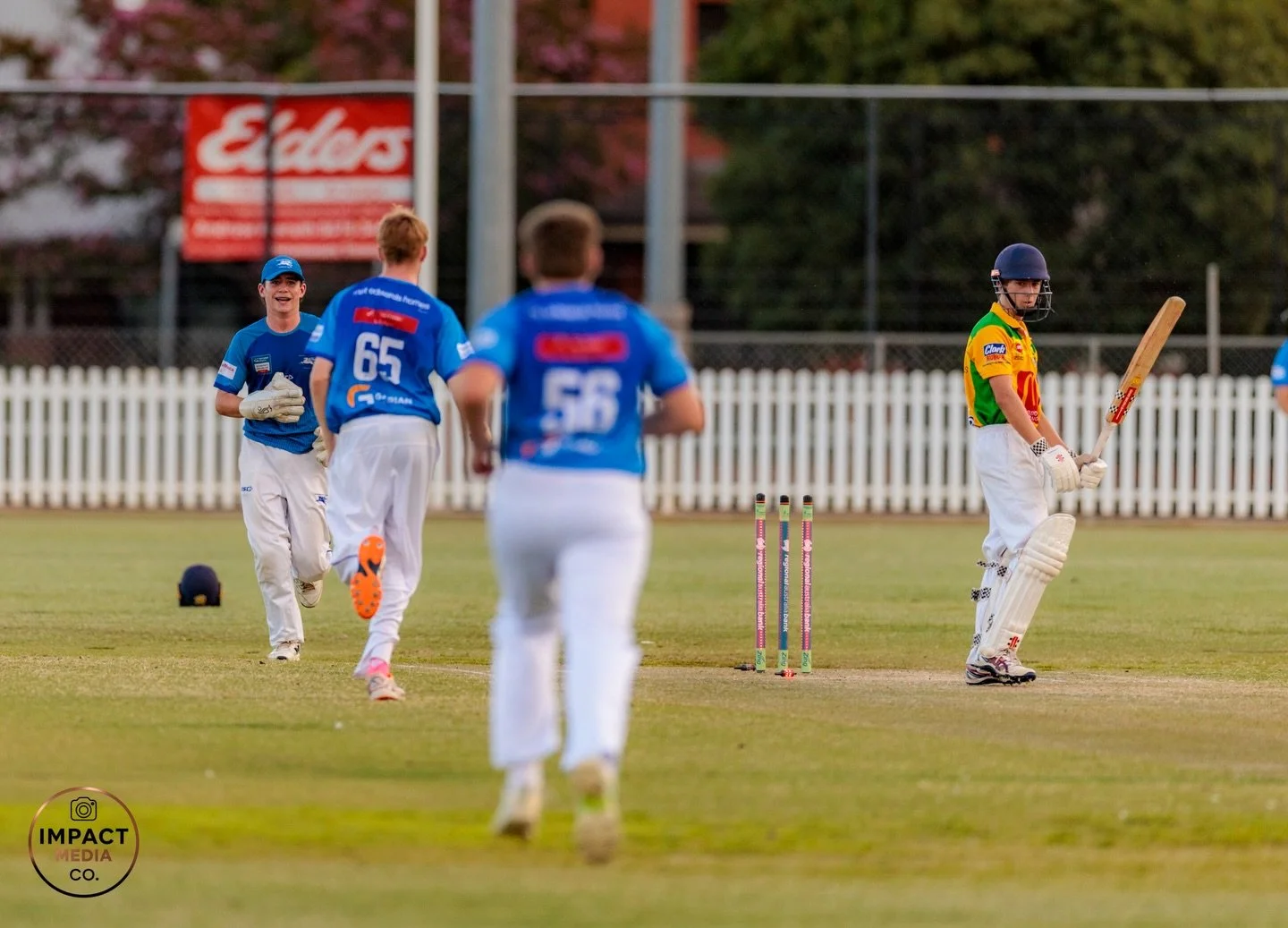 You asked to see the photos&hellip; so here they are! 🏏📸

Here&rsquo;s a small sneak peek from Friday night&rsquo;s U16s match under lights between South Dubbo Yellow and Macquarie Pegasus.

👉 See the full gallery here:
https://www.bossfotos.com/c
