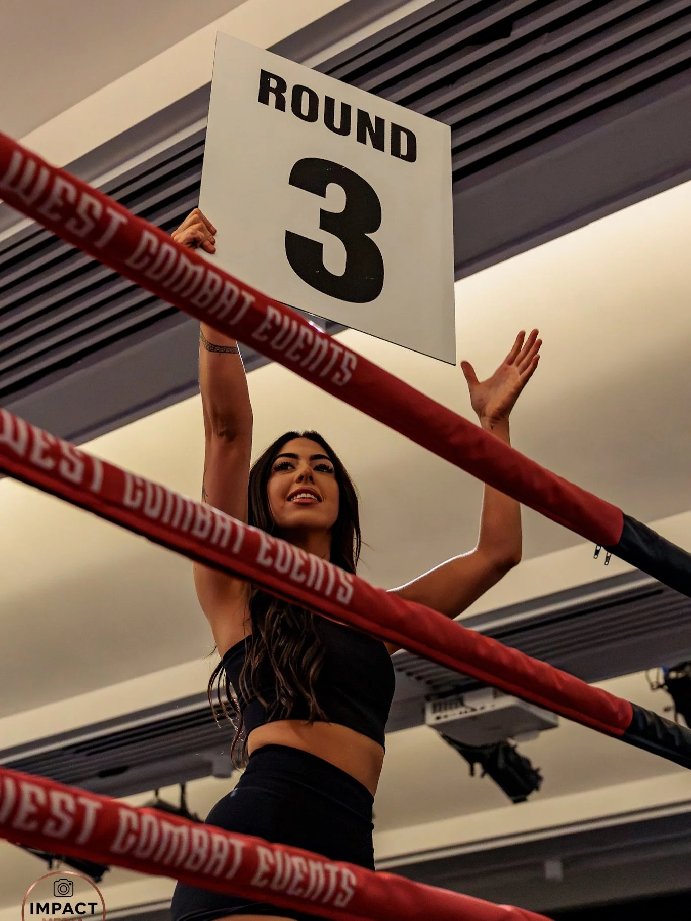 Fight Night 🔥🥊

What an awesome night capturing the action at the latest @fightingartsdubbo fight night. The energy in the room was unreal and the crowd certainly brought the atmosphere!

A big thank you to Fighting Arts for having me there to capt