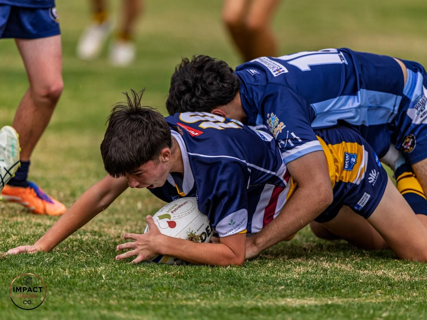 🏉Saturday junior footy through the lens 📸

A couple of cracking local clashes from the weekend with:

🔥 U15 St John&rsquo;s v Bloomfield
🔥 U16 South Dubbo v Macquarie

Plenty of tough carries, big defence and some quality footy across both games 