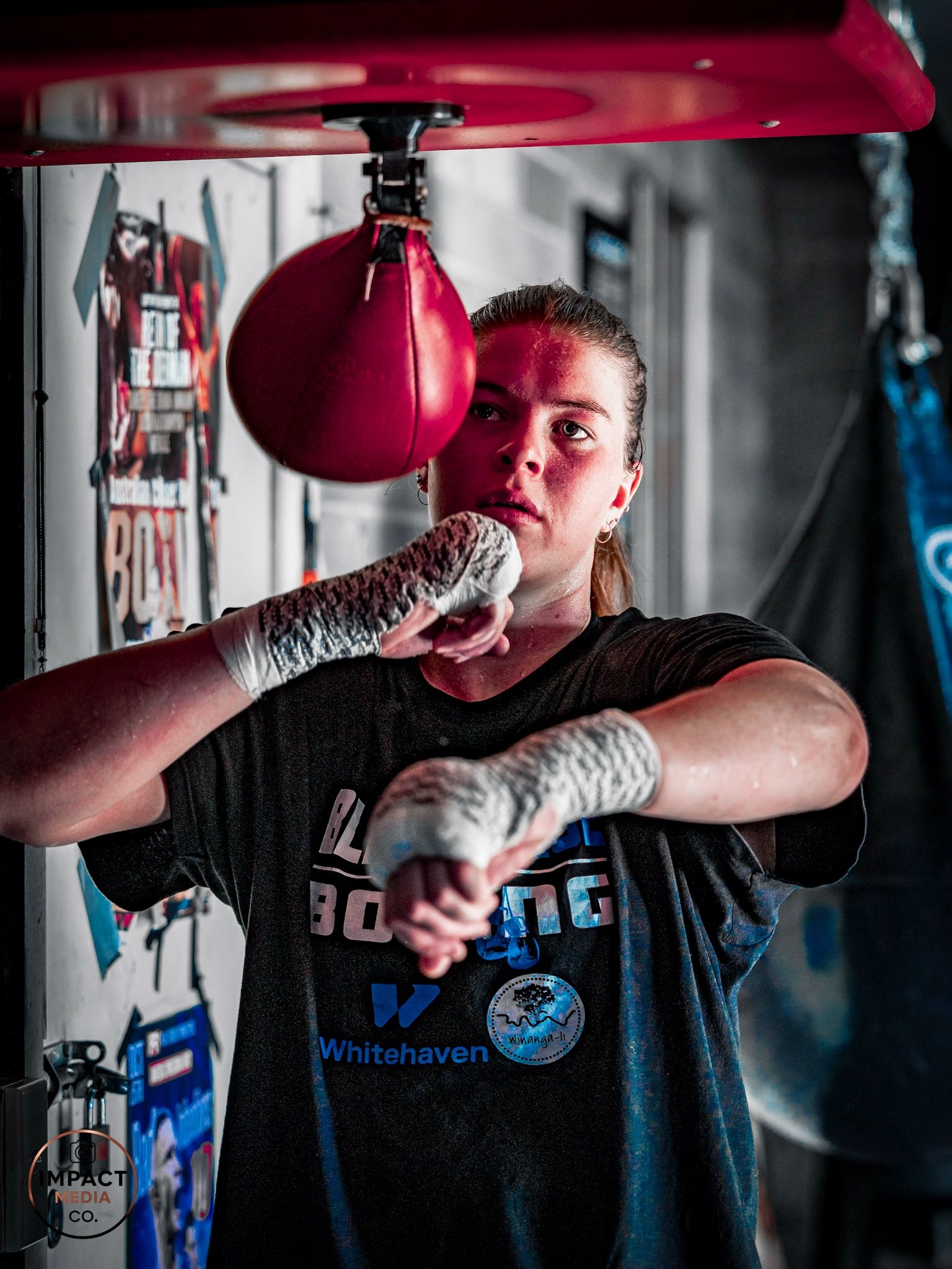 🥊🔥 FIGHT CAMP MODE 🔥🥊

The hard work is being done behind the scenes as the team from @blacknblueboxing_gunnedah puts in the rounds ahead of fight night in Tamworth, hosted by @one2boxing_ 

It was great to spend some time in the gym capturing th