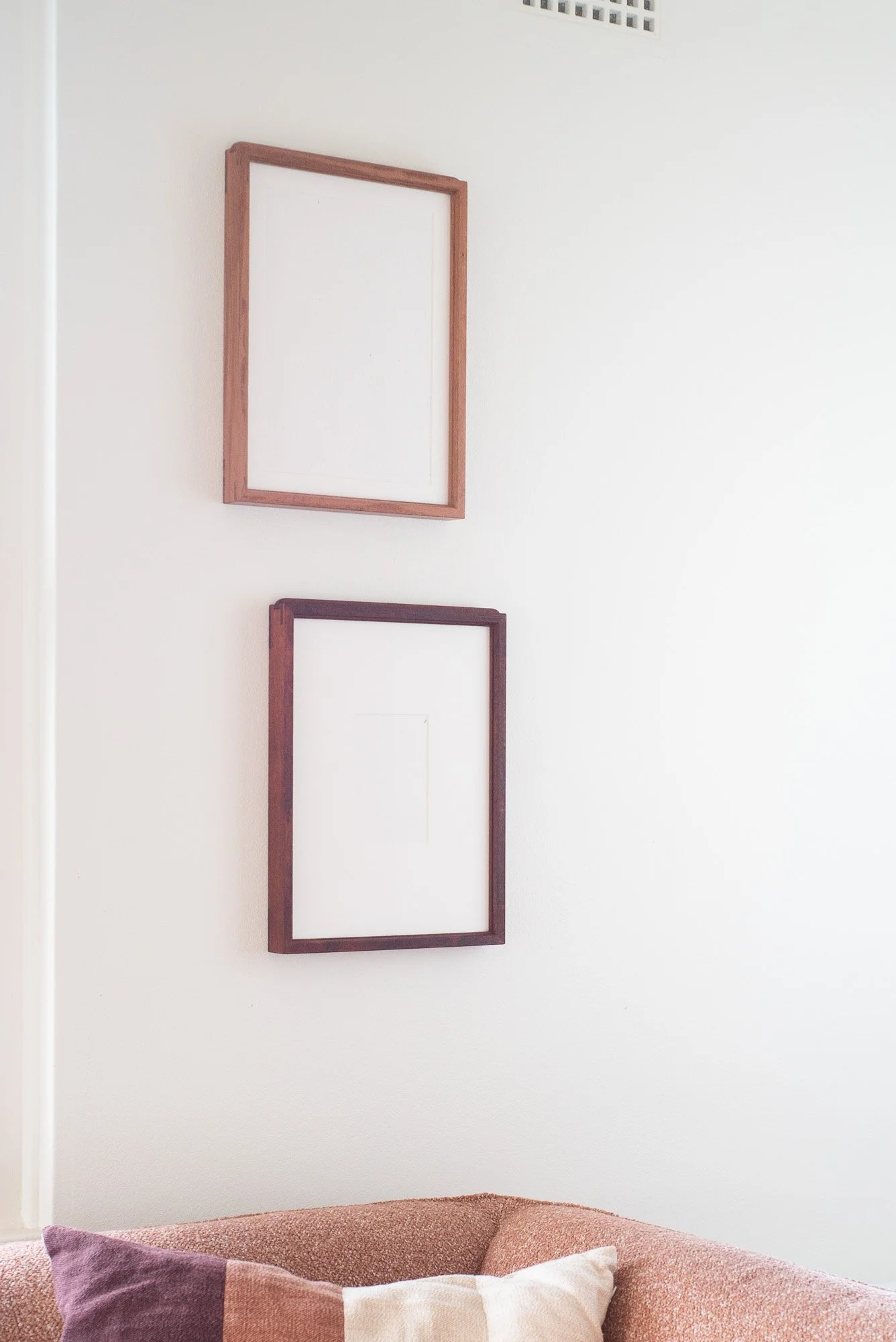 Hanging Dovetail Frame-12.jpg