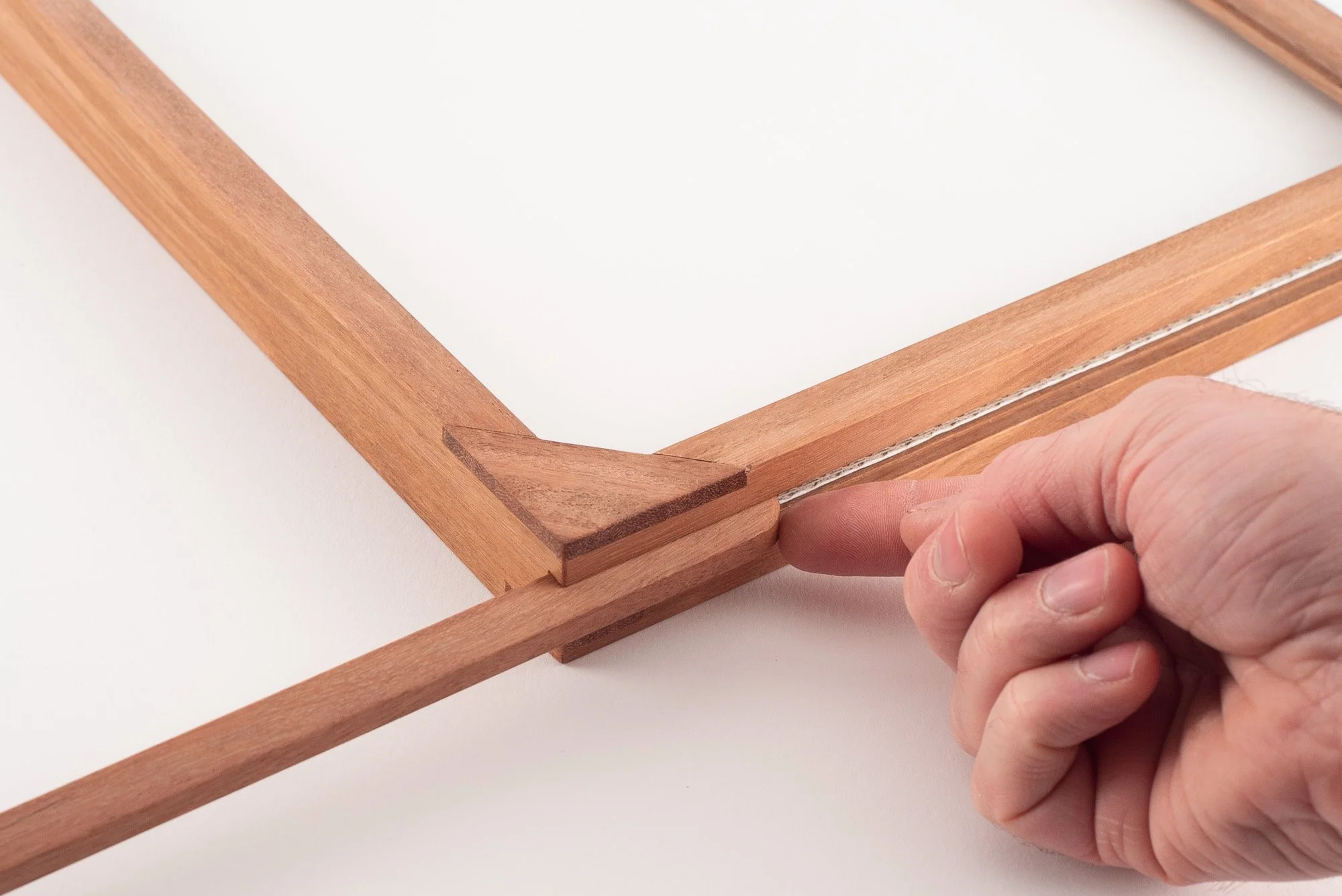 Hanging Dovetail Frame-5.jpg