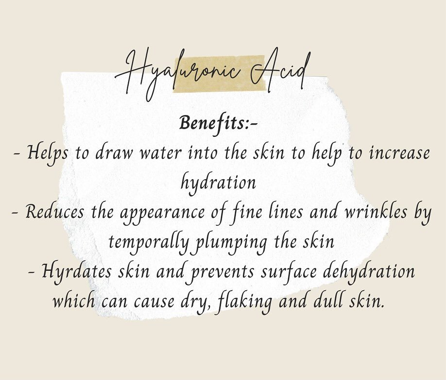 Fun Fact Friday:
.
Hyaluronic acid is a major component in our Hydrating Gel Maskwhich has been a lifesaver for my skin during this colder weather. 
.
Ways the to use the Hydrating Gel Mask:

1. As an overnight treatment.
2. Apply it to your freshly 