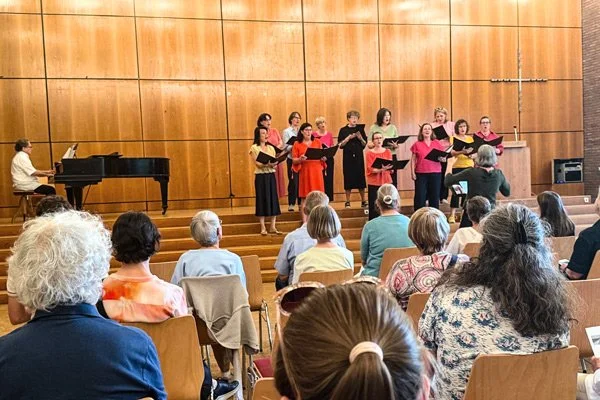 Benefiz-Konzert des Frauenchors “Stimmt so!” zugunsten des TrebeCafé
