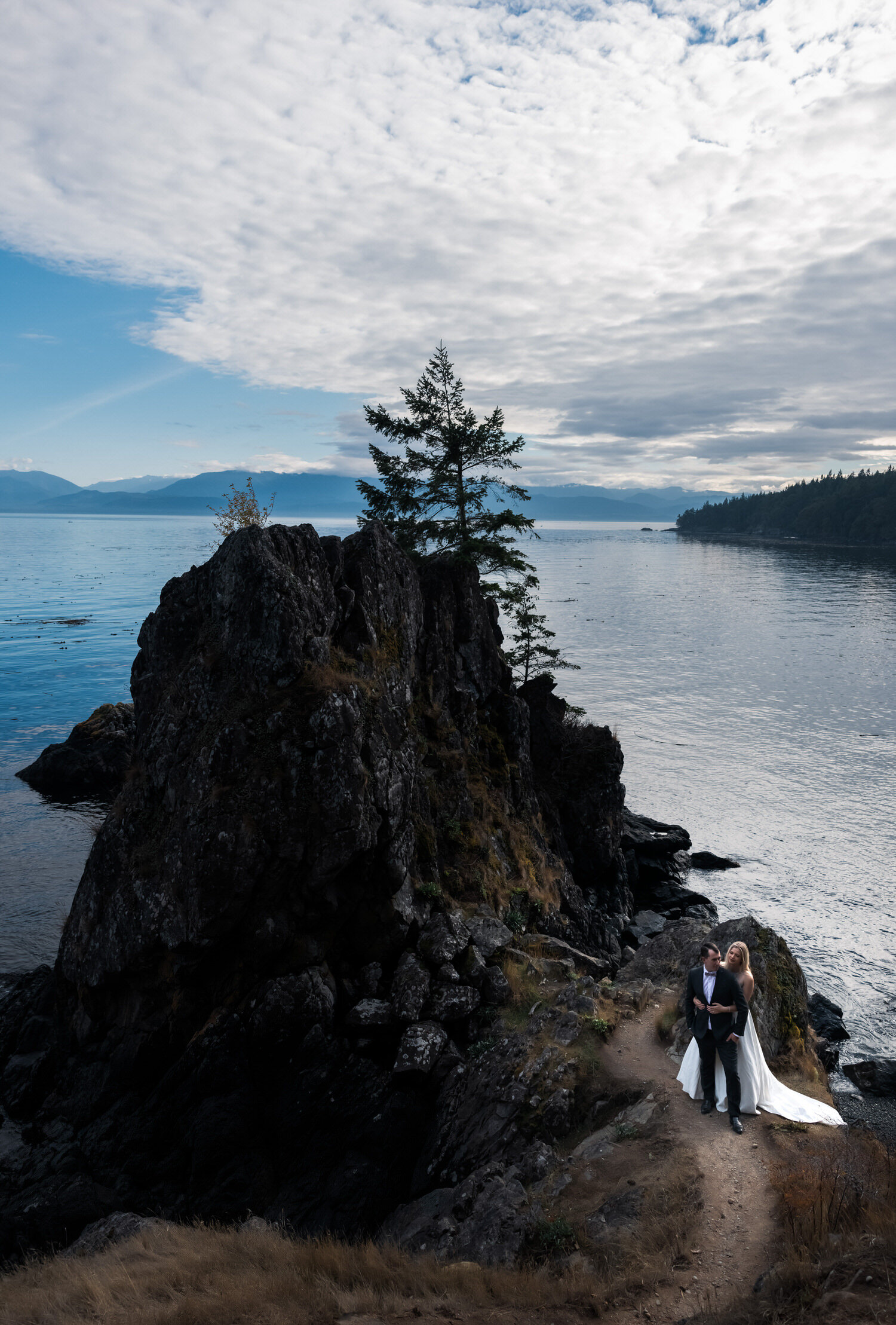 Vancouver Island Adventure Elopement and Small Wedding Photographer - Allie Knull's Photography-22.jpg