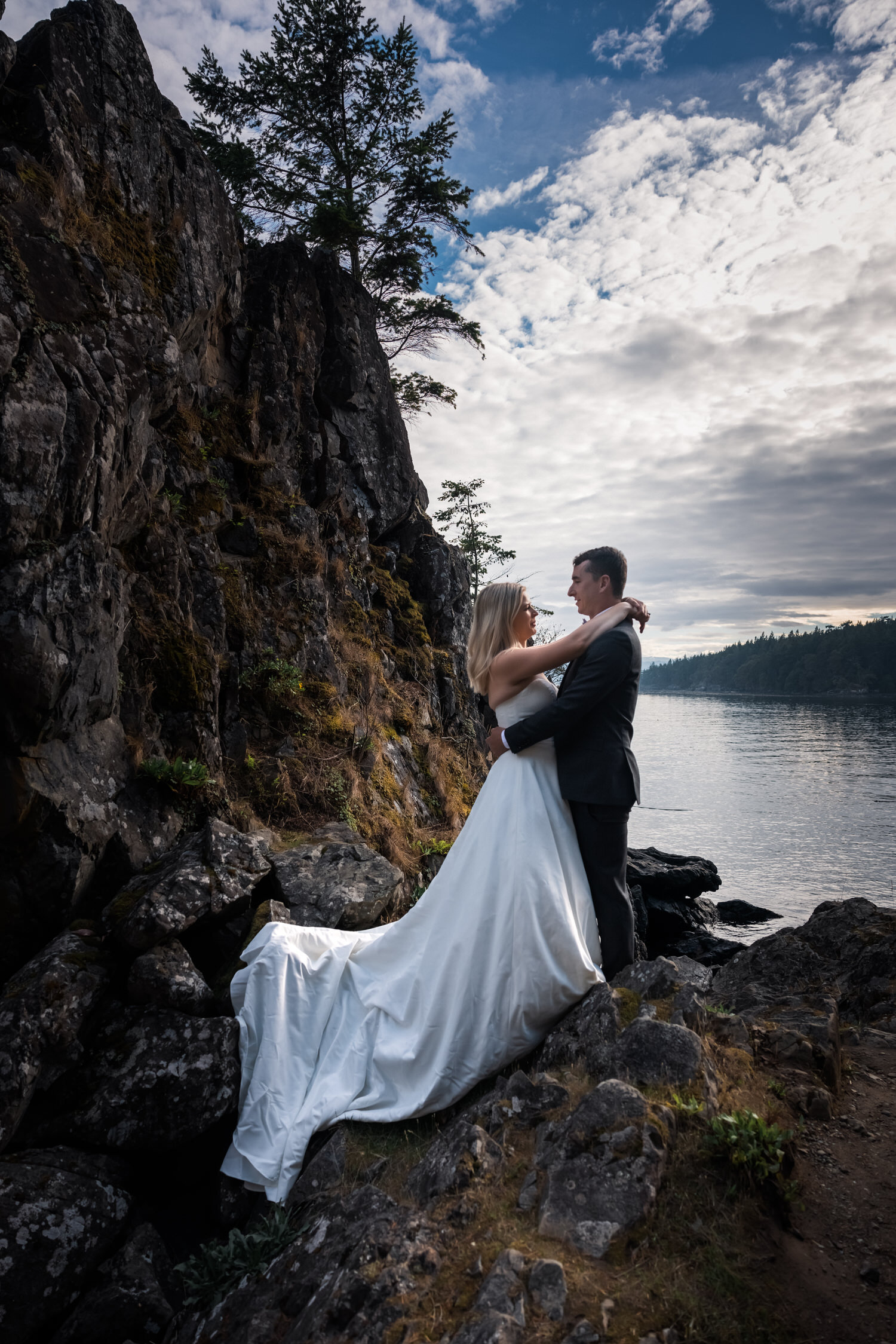Vancouver Island Adventure Elopement and Small Wedding Photographer - Allie Knull's Photography-24.jpg