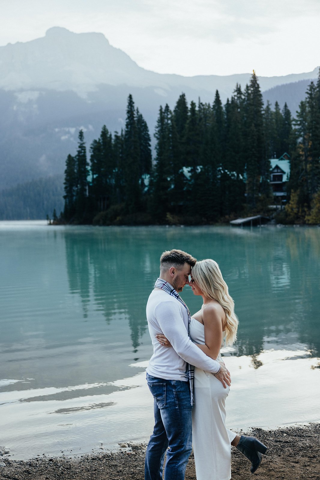 emerald lake lodge engagement photoshoot in the fall