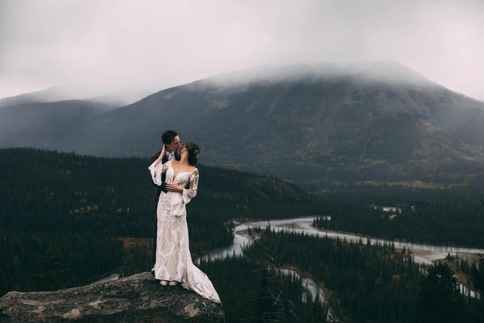outdoor elopement wedding venues in jasper national park