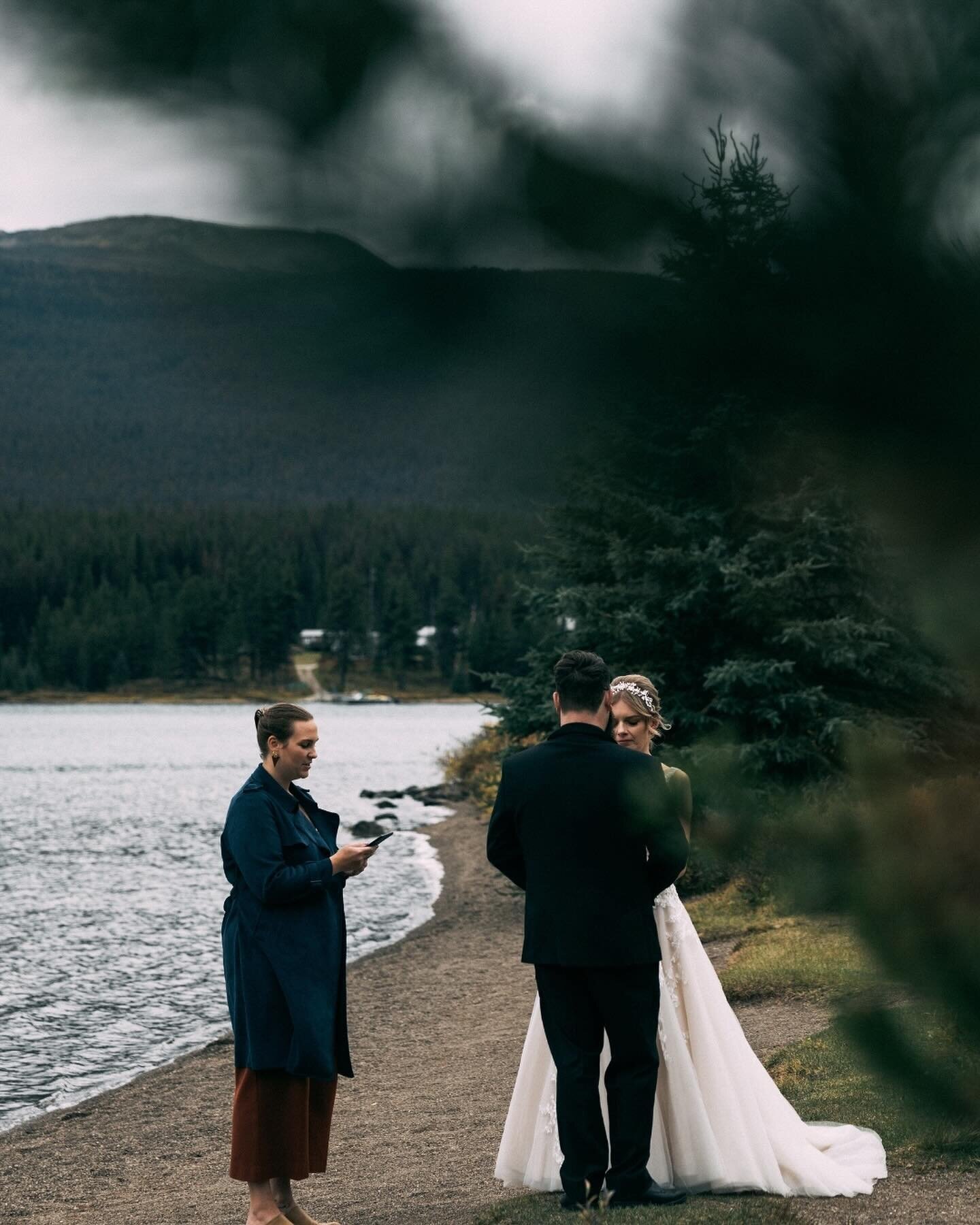 Elopements, often celebrated as intimate affairs, carry a unique charm that transcends the notion that they are somehow less significant than traditional weddings. In fact, elopements embody the essence of authenticity and focus on the core connectio