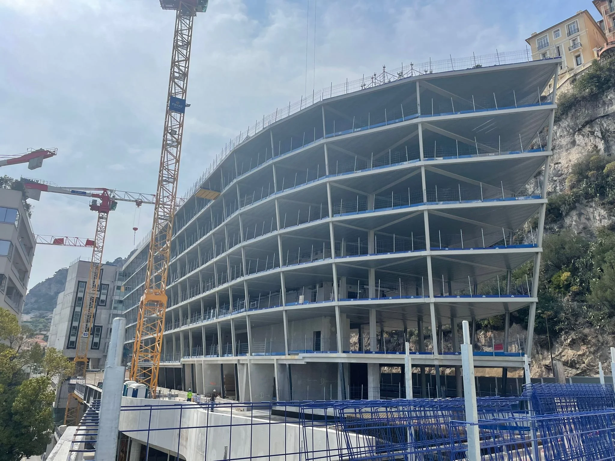 Barrières personnalisées Fayat Bâtiment