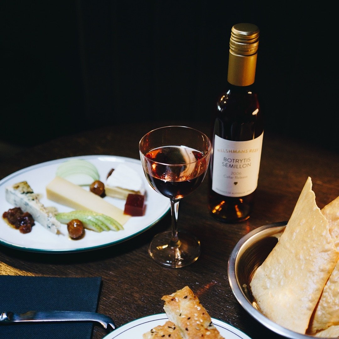 Picture perfect cold weather enjoyment right here &mdash; @welshmansreef botrytis semillon and some cheese

Fires on, here til late