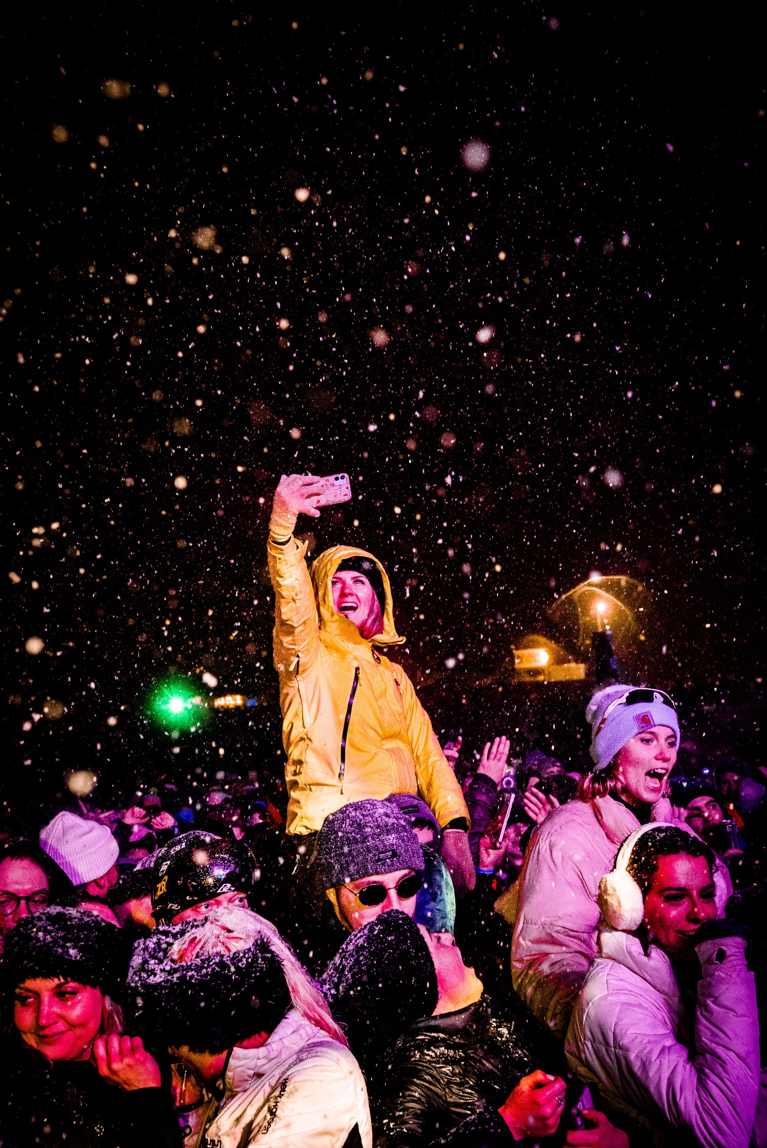 Crowd in the snow.jpg