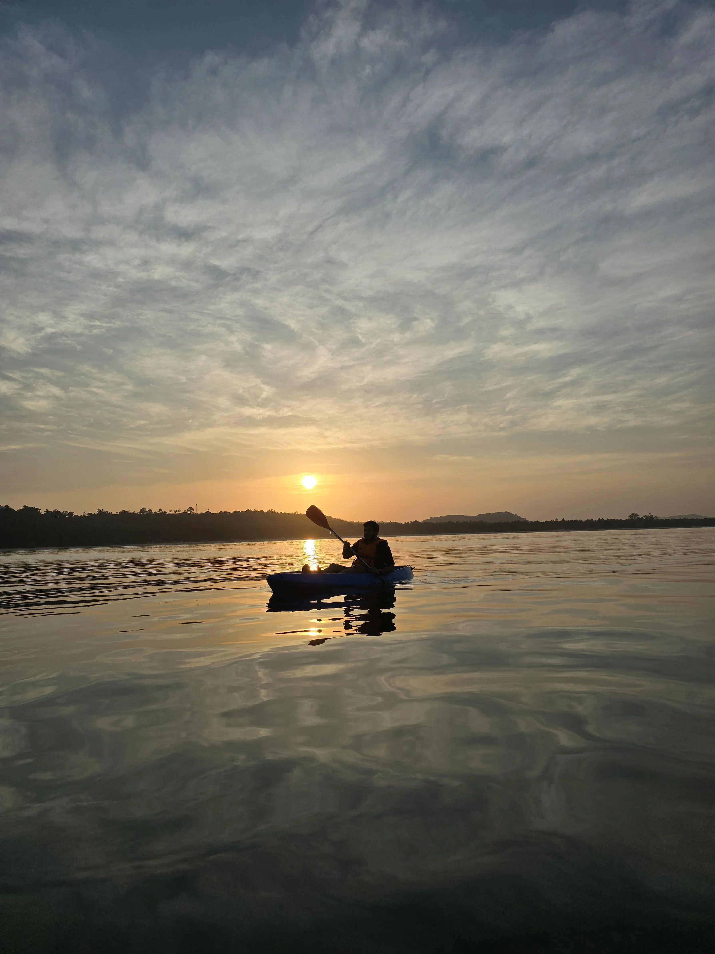 pet friendly kayaking in goa with sahasea 