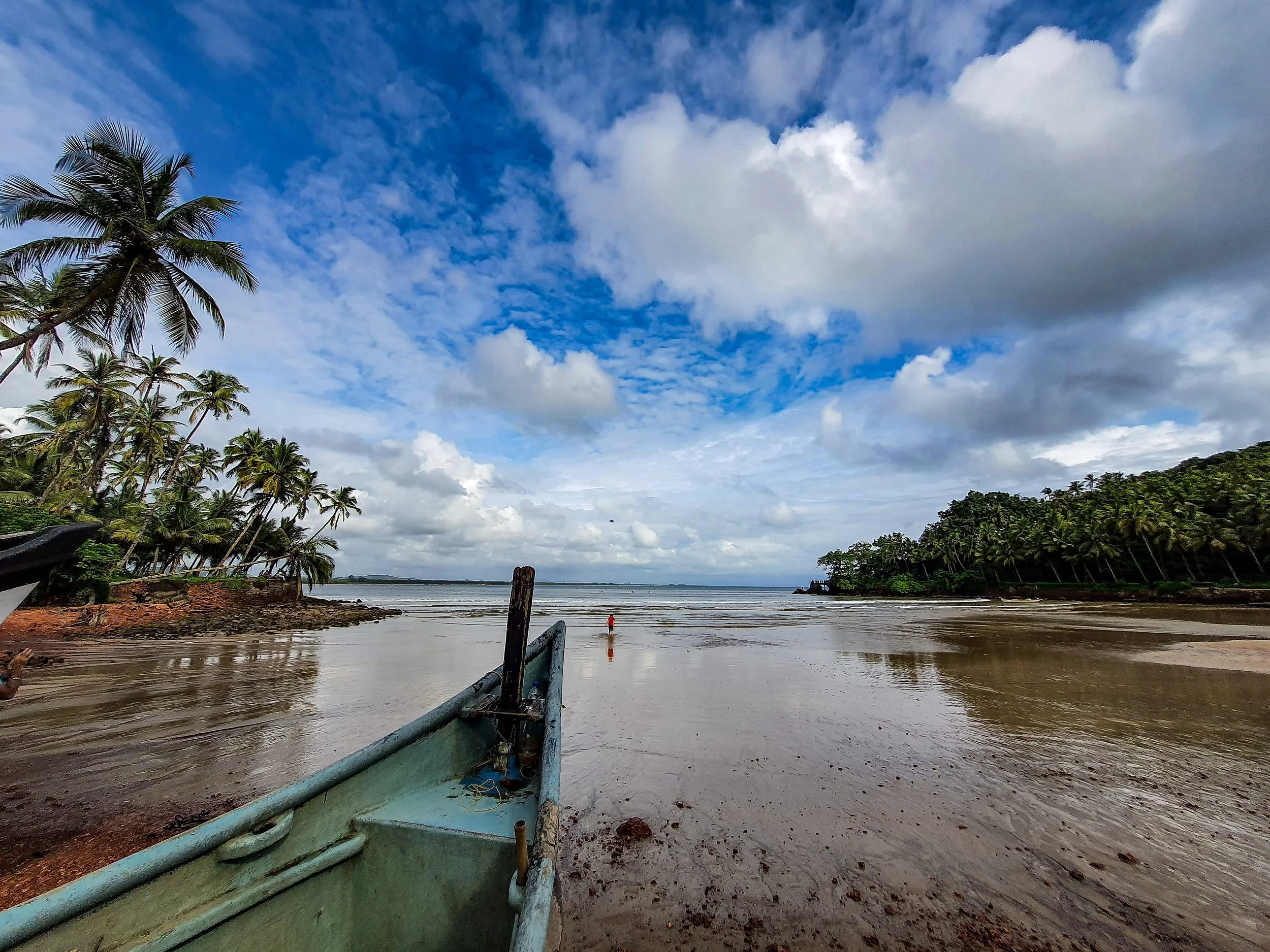 sahasea at hollant beach.jpg