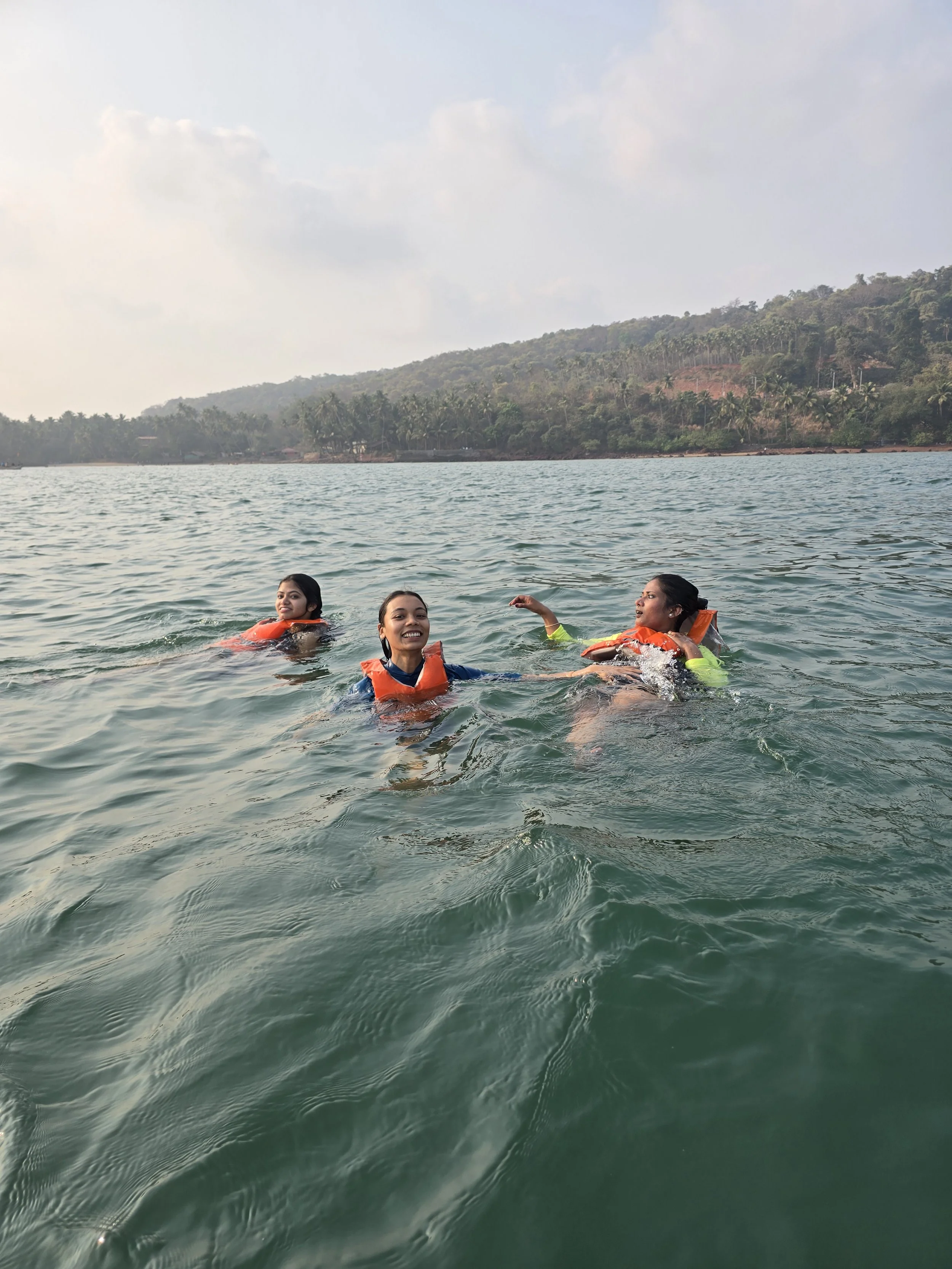 Sea swimming lessons in Goa, build confidence & comfort safely 