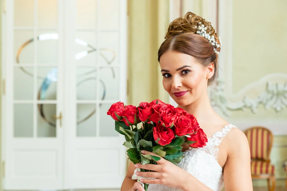 Wedding photographer Laxenburg: Foyer of Laxenburg Palace with view to the entrance door of the Oval Hall