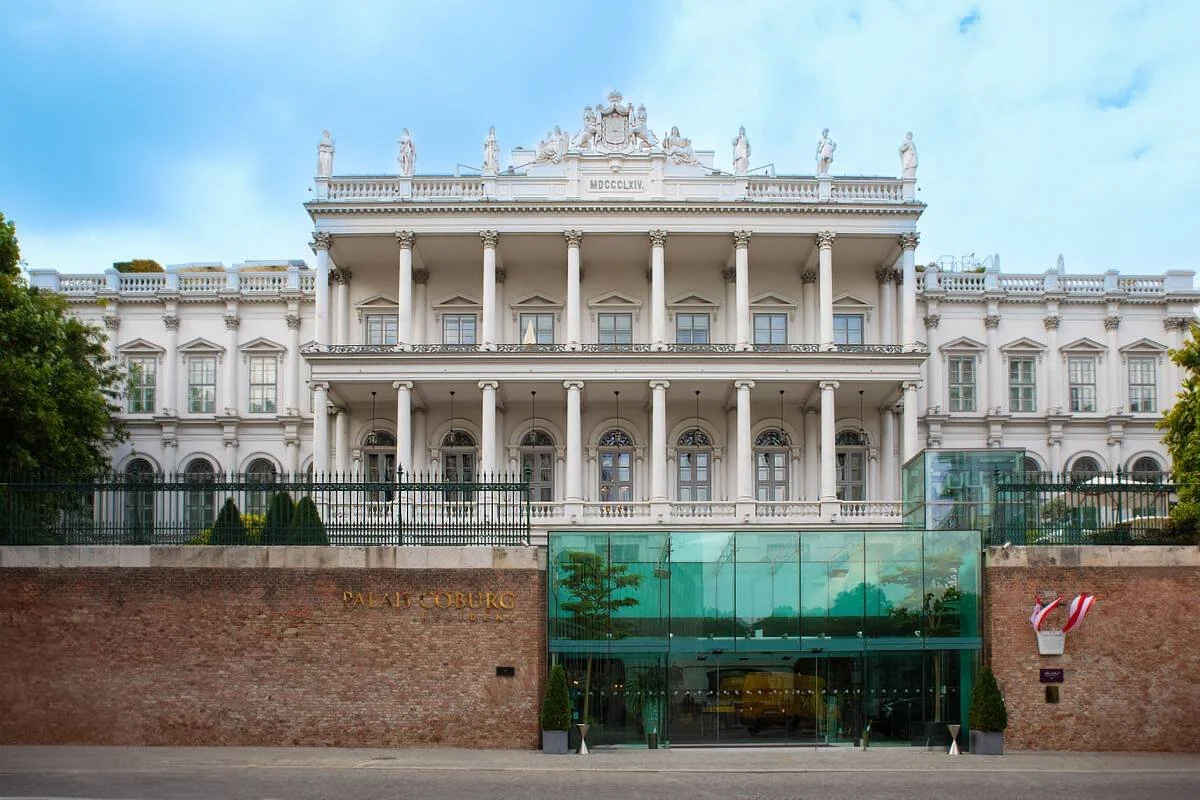 Wedding Palais Coburg - Five stars & top cuisine by Silvio Nickol.