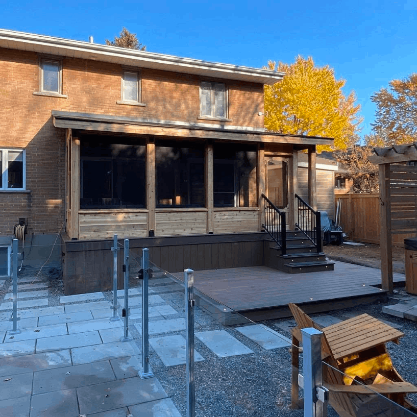 Deck Contractor & Fence Builders West Island & Greater Montreal