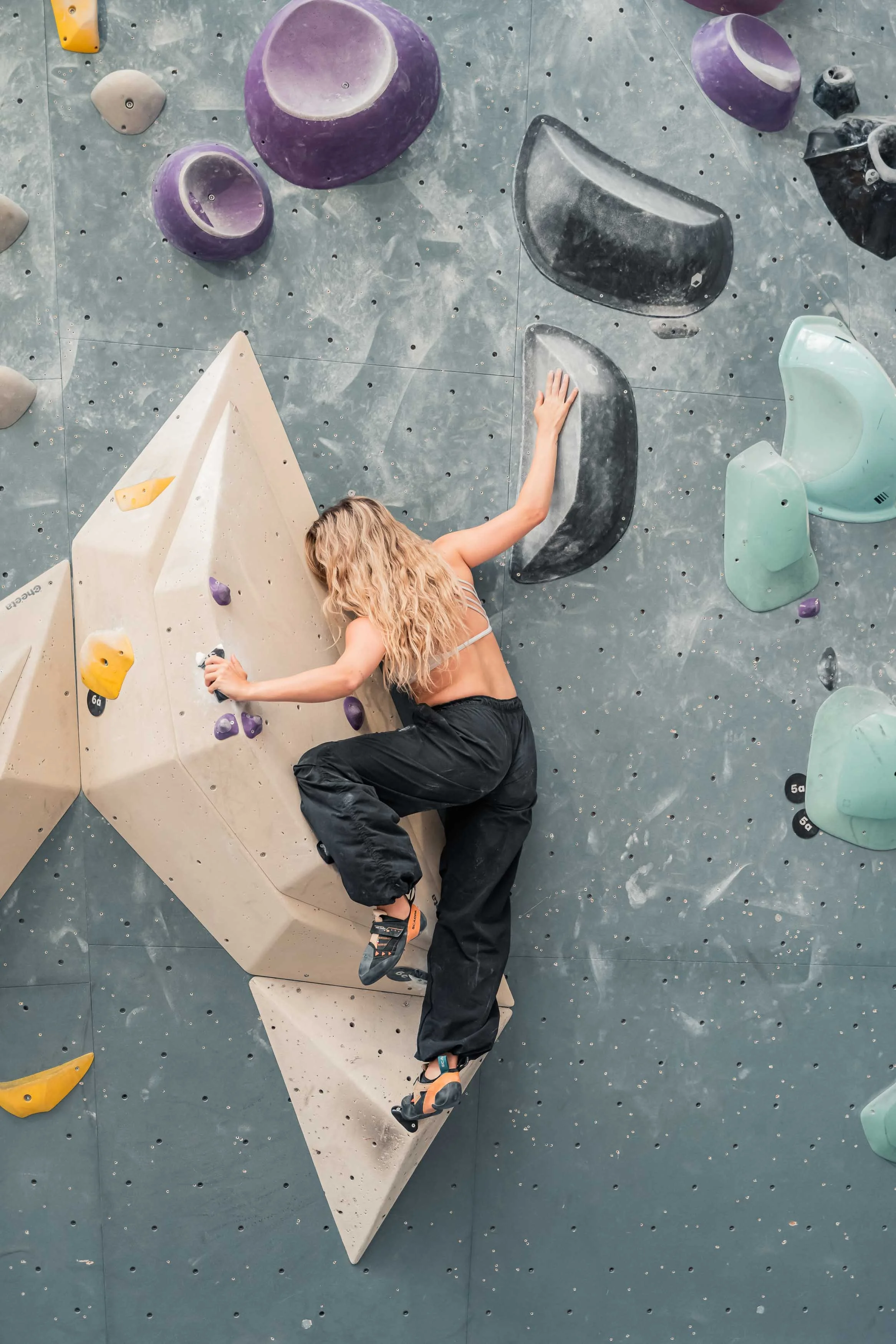 LizaHeinrichs_2026_Sports_Boulder_JessicaLapp_DSC0475.jpg