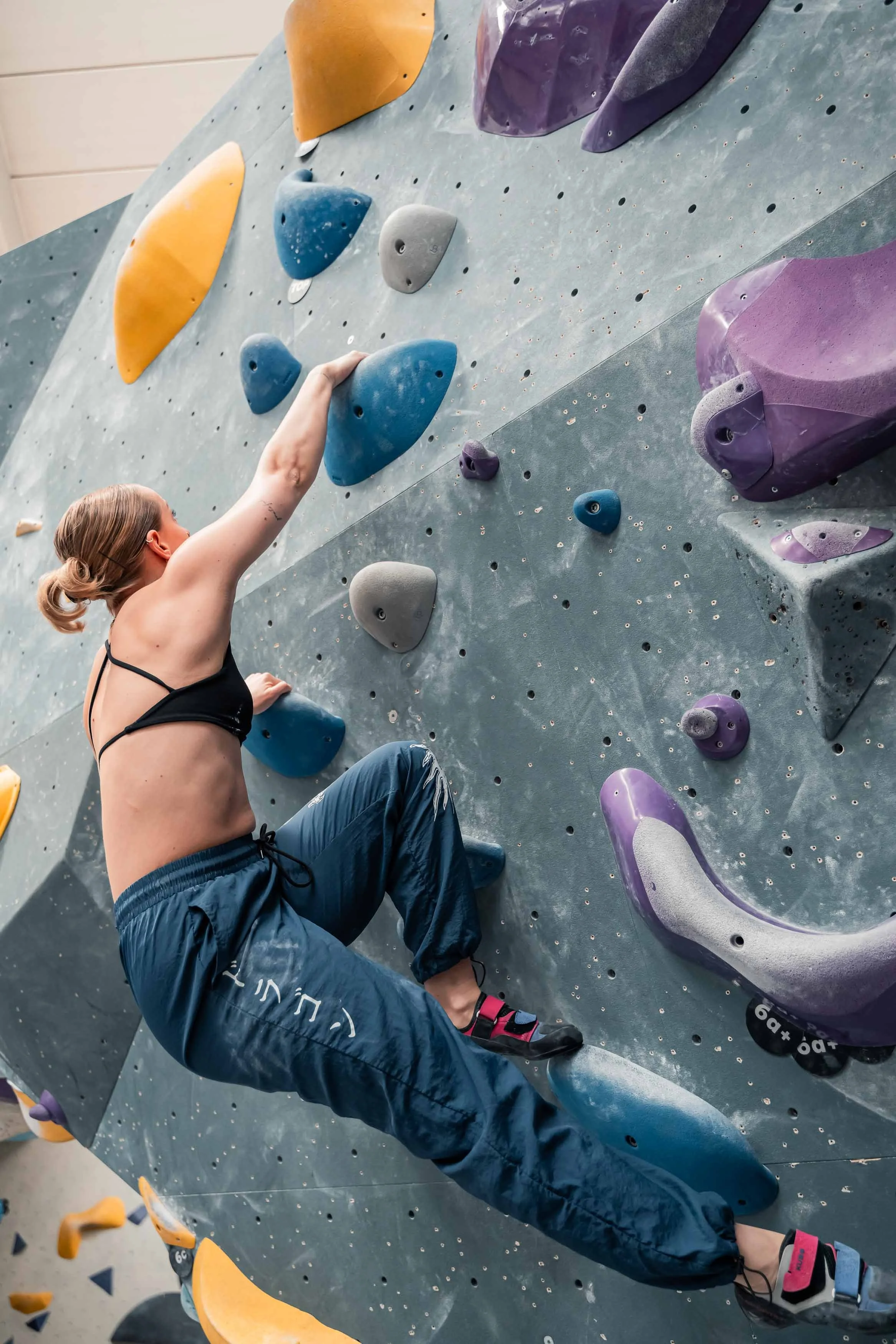 LizaHeinrichs_2026_Sports_Boulder_JessicaLapp_DSC0403.jpg
