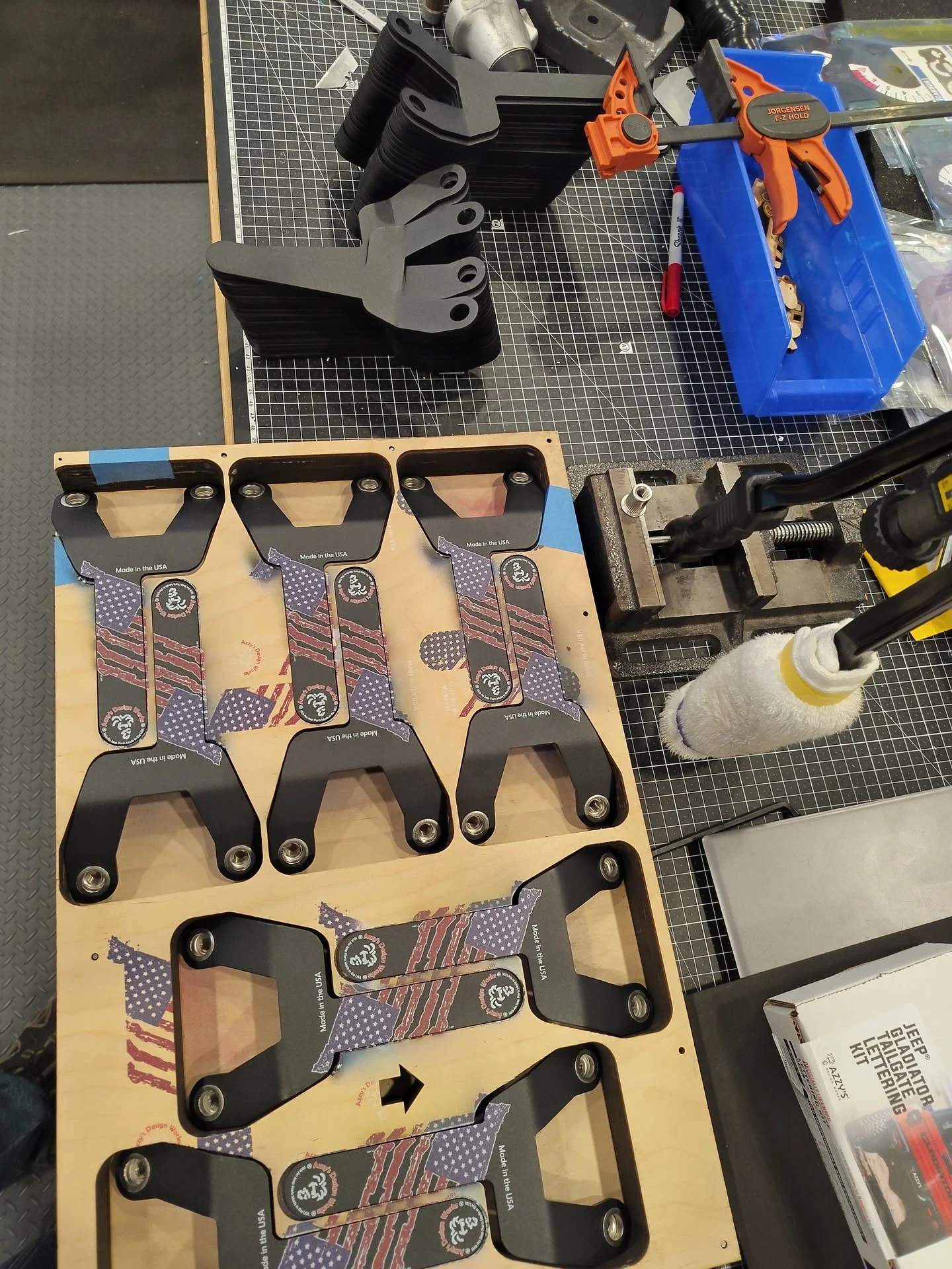 Jeep Cherokee rear Shock mount brackets with UV printing