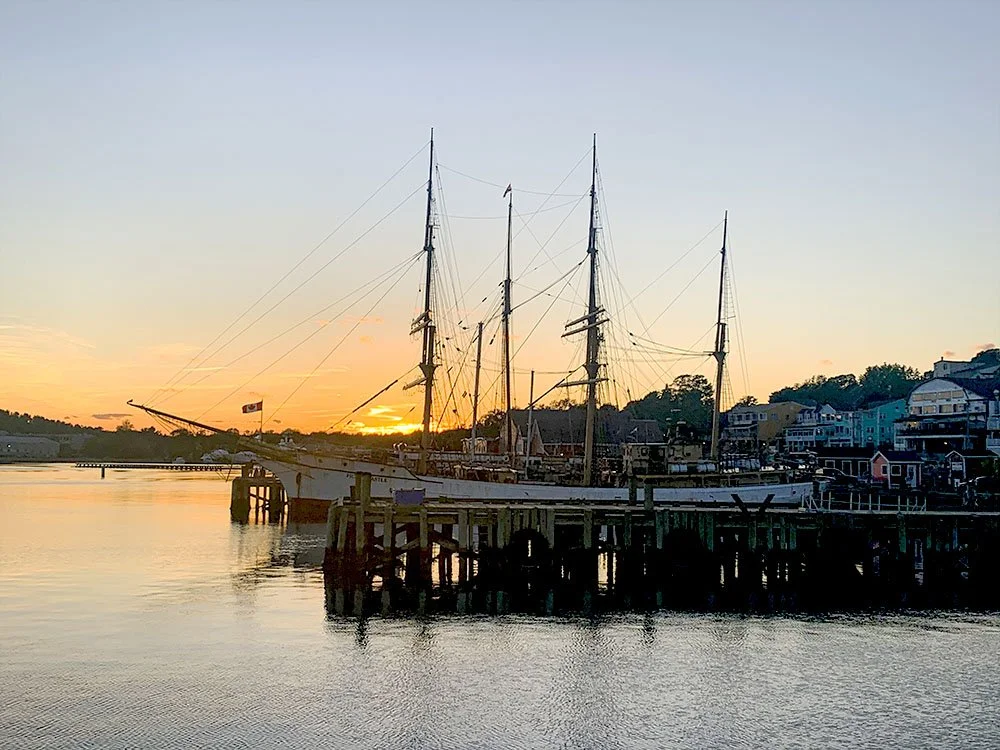 schooner.jpg