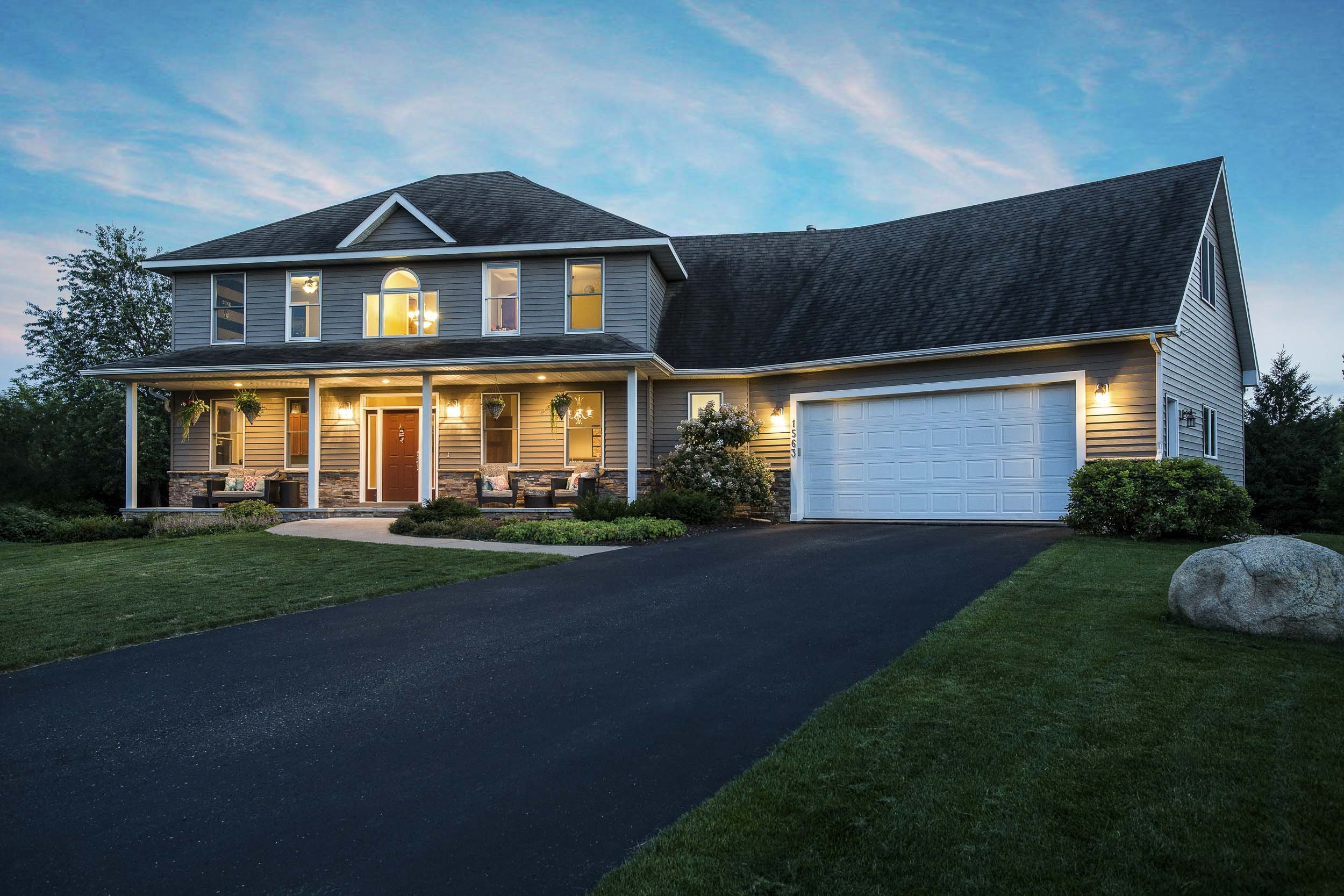 architecture photography home in river falls