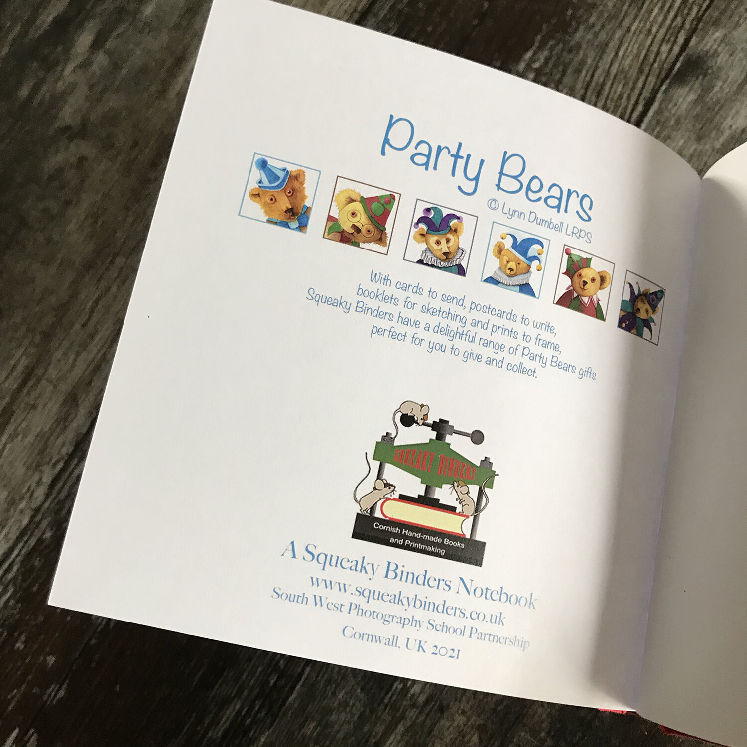 Website_First_Choice_Notebook_Party_Bears_04.jpg