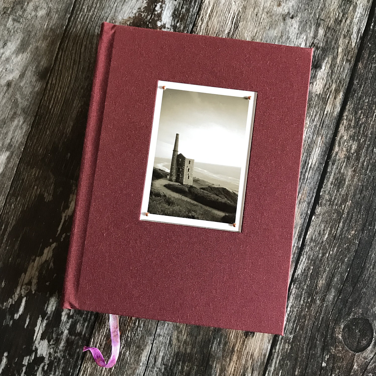 Website_Special_Edition_Notebook_Relics_and_Ruins_02.jpg