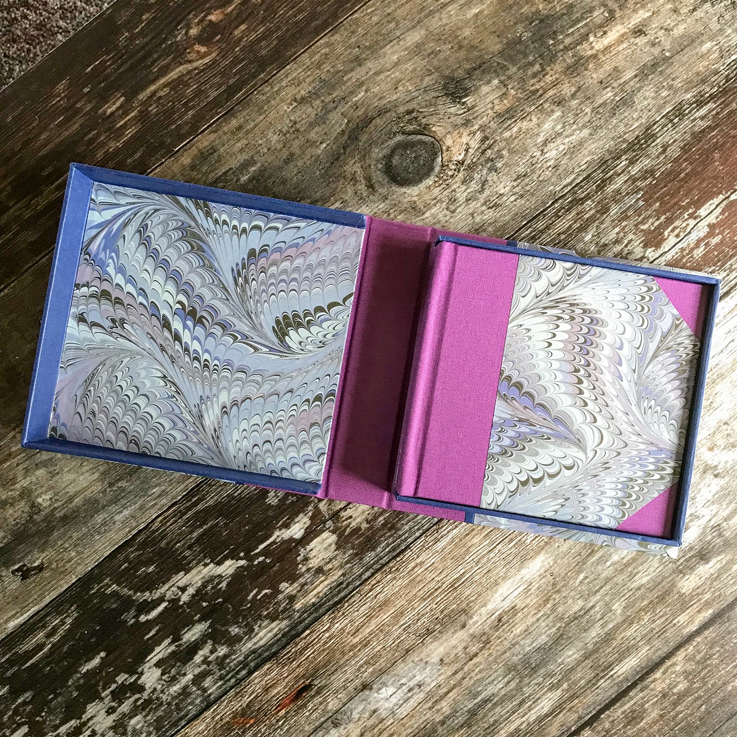 Clamshell_open_book-Icarus_Lake.jpg