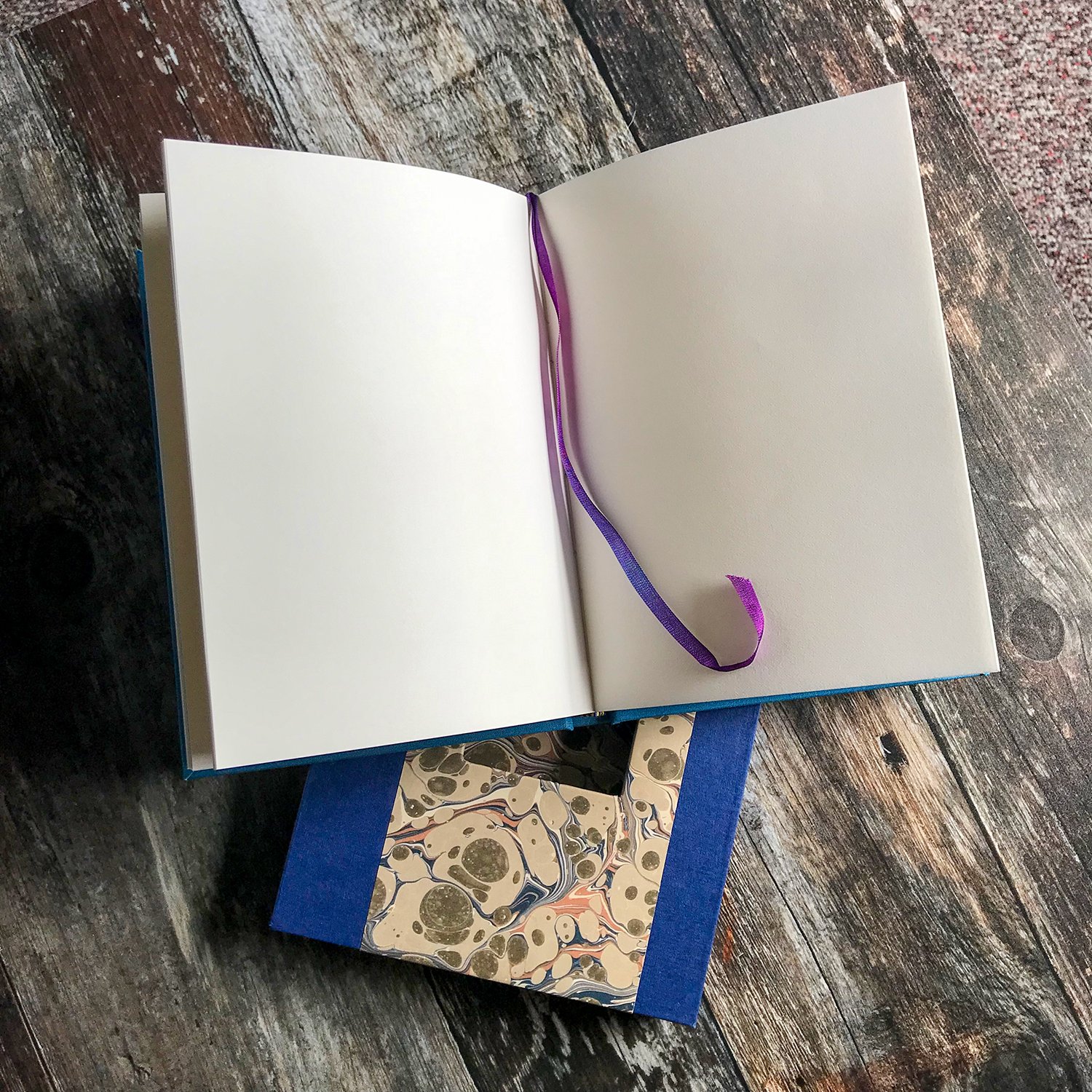 A5_Springer_Journal_Slipcase_open_pages.jpg