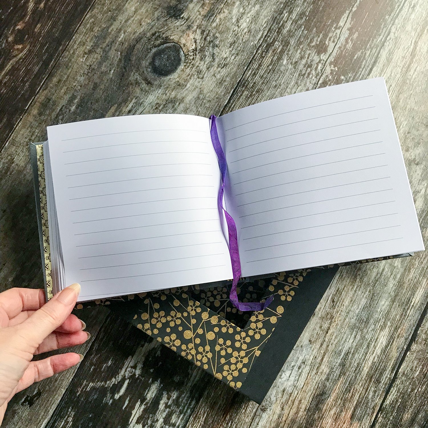 Pocket_watch_slipcase_notebook_open.jpg