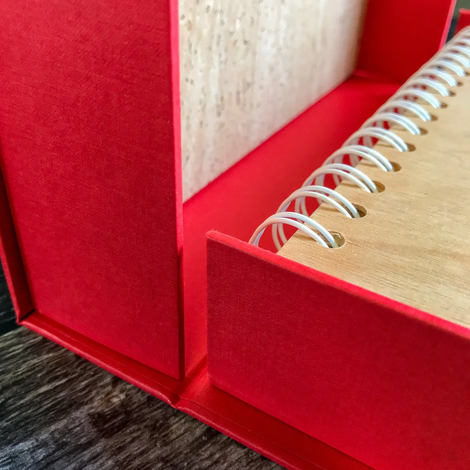 Clamshell Boxes — SQUEAKY BINDERS