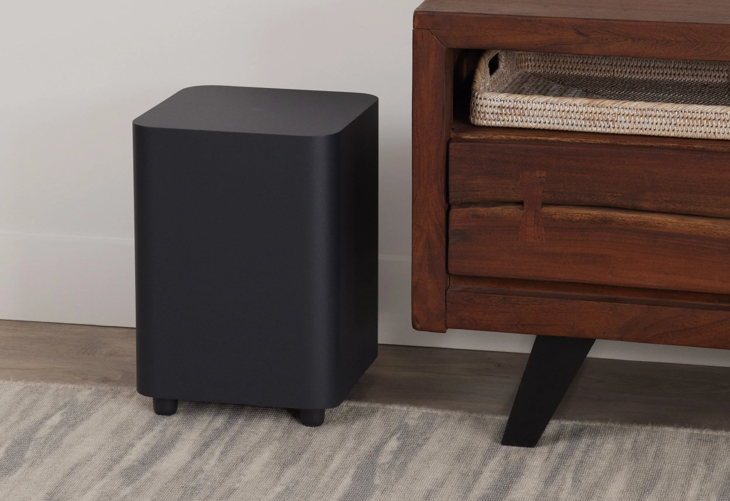 220524_JBL_Soundbar_500_Product_AW_8557_x2.jpg