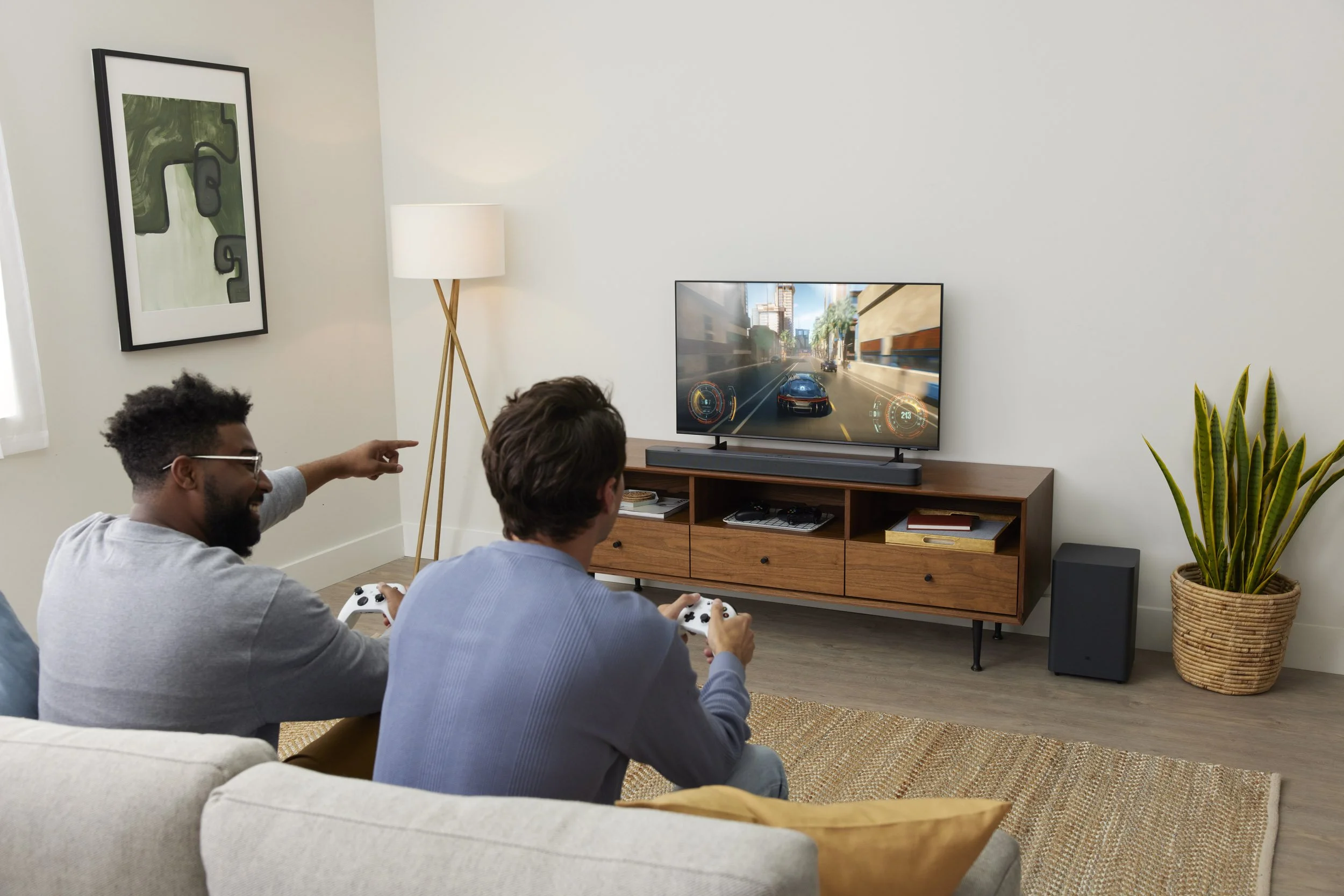 220524_JBL_Soundbar_2-1_Lifestyle_B_AW_2585_x1.jpg